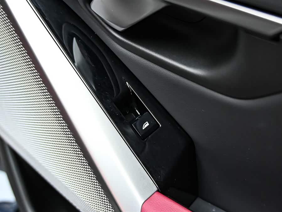 BMW 5 Series 2025 car image #28