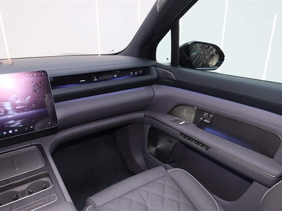 蔚来 蔚来ES8 2025 汽车图片 #28