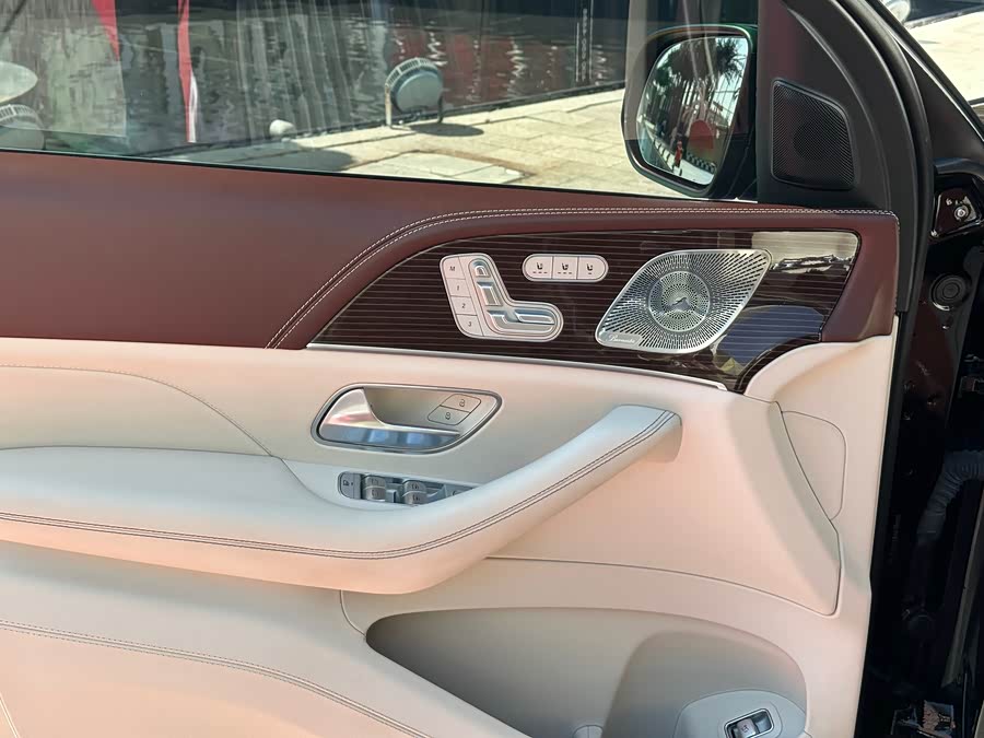 Mercedes-Benz Maybach GLS 2022 car image #28
