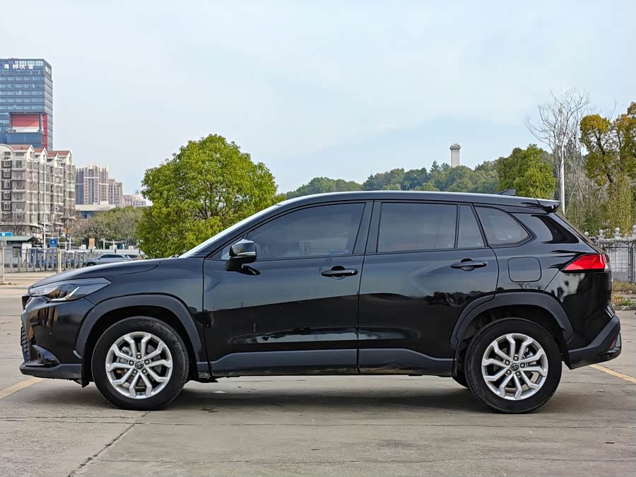 Toyota Frontlander 2023 car image #28