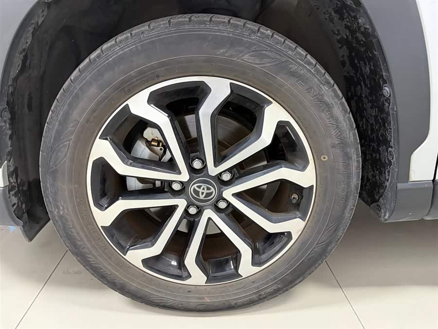 Toyota Frontlander 2023 car image #28