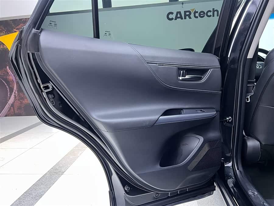 Toyota Venza 2023 car image #28