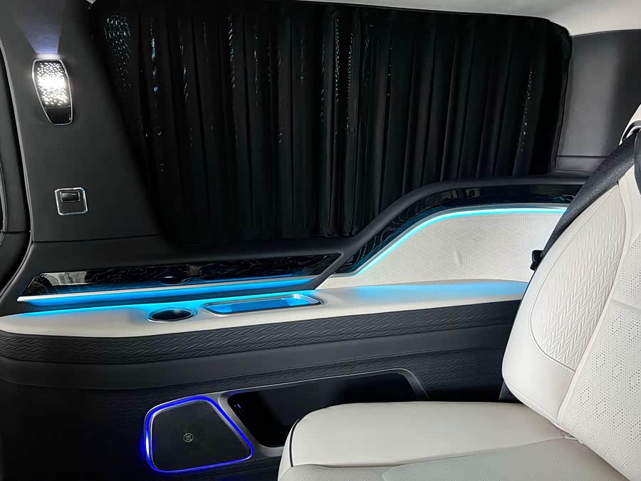 Toyota 2025 car image #28
