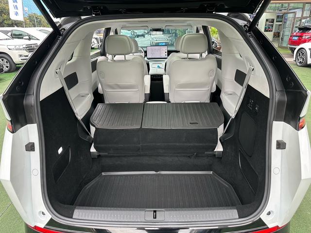 Xpeng X9 2024 #28 Xpeng X9 2024 صورة سيارة #28