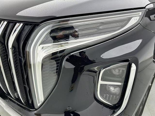 HongQi HS7 PHEV 2024 #28 HongQi HS7 PHEV 2024 car image #28