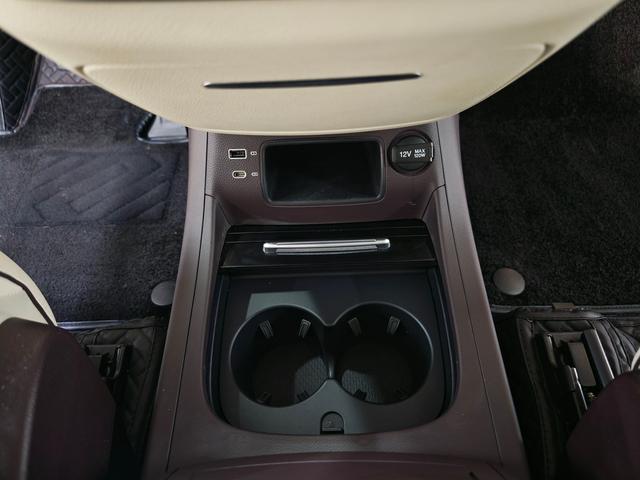 HongQi HQ9 2023 car image #28