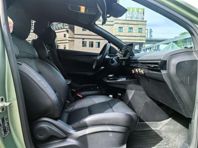 MG 4 EV 2022 #28 MG 4 EV 2022 car image #28