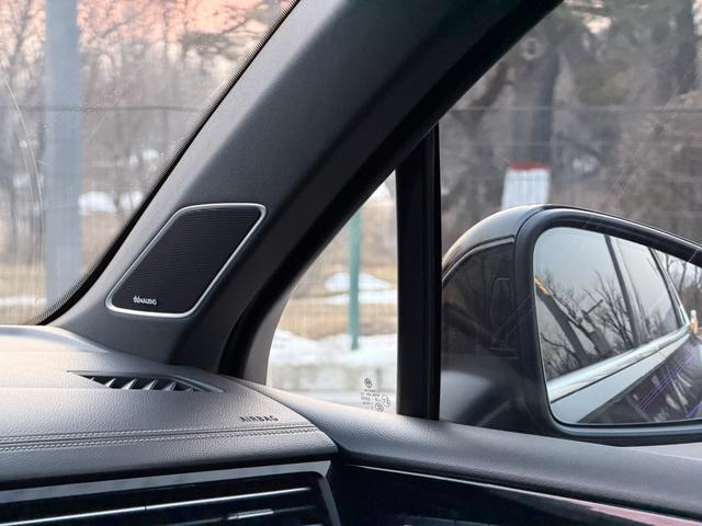 Volkswagen Touareg 2018 car image #28