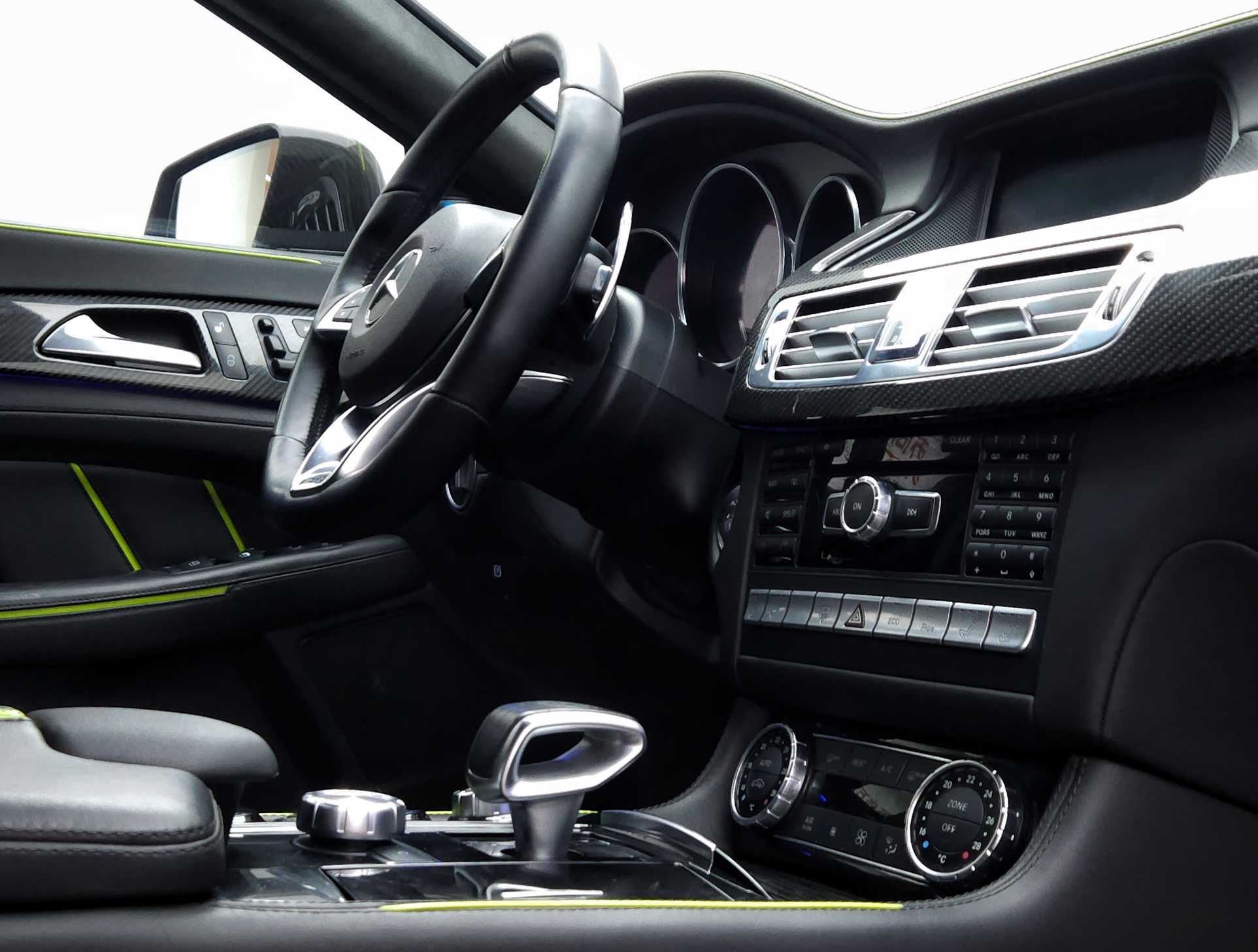 Mercedes-Benz CLS AMG 2012 #28 Mercedes-Benz CLS AMG 2012 car image #28