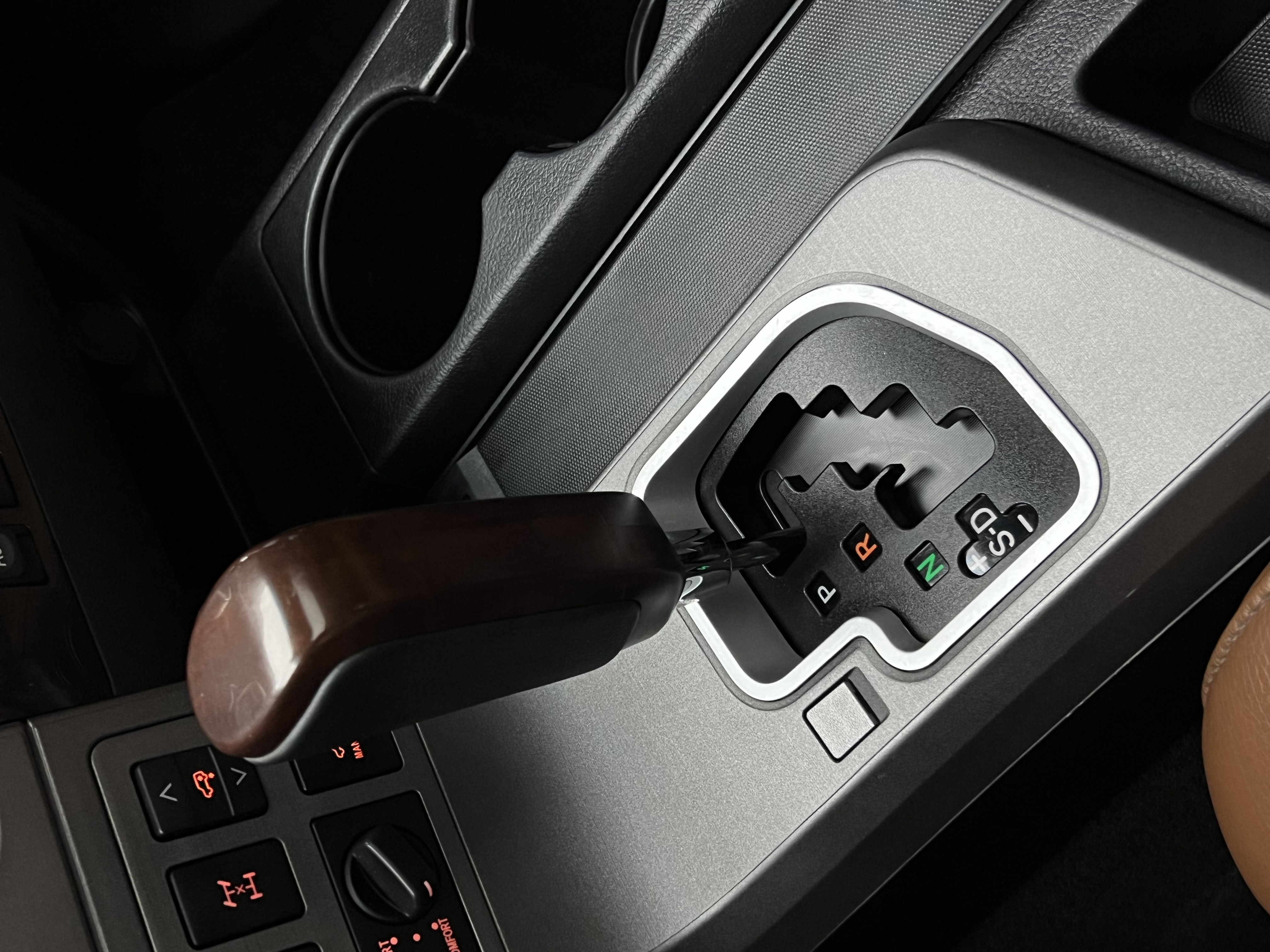 丰田 红杉 2011 汽车图片 #28