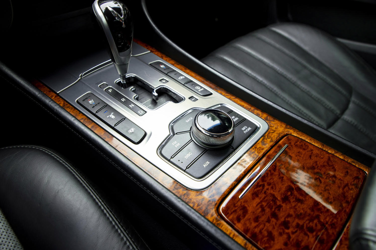 Hyundai Equus 2012 صورة سيارة #28