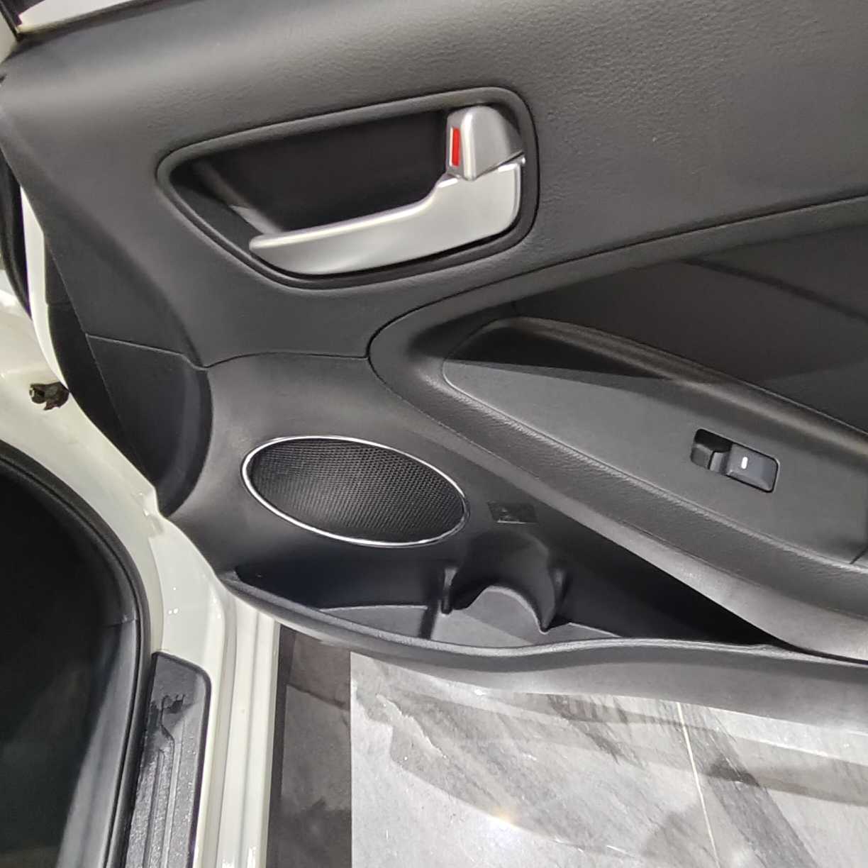 Kia K3 2018 car image #28