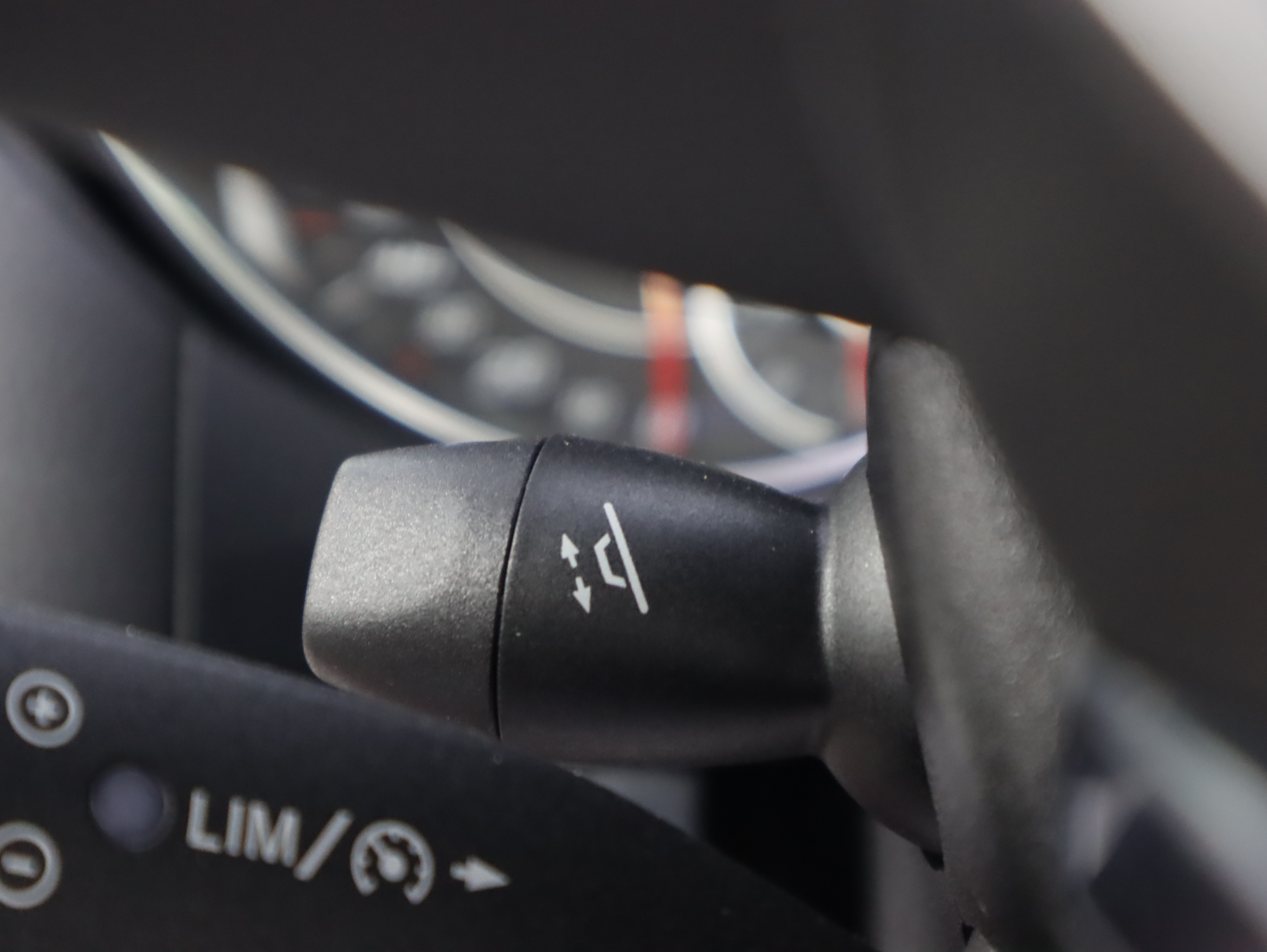 Mercedes-Benz SL Class 2019 car image #28