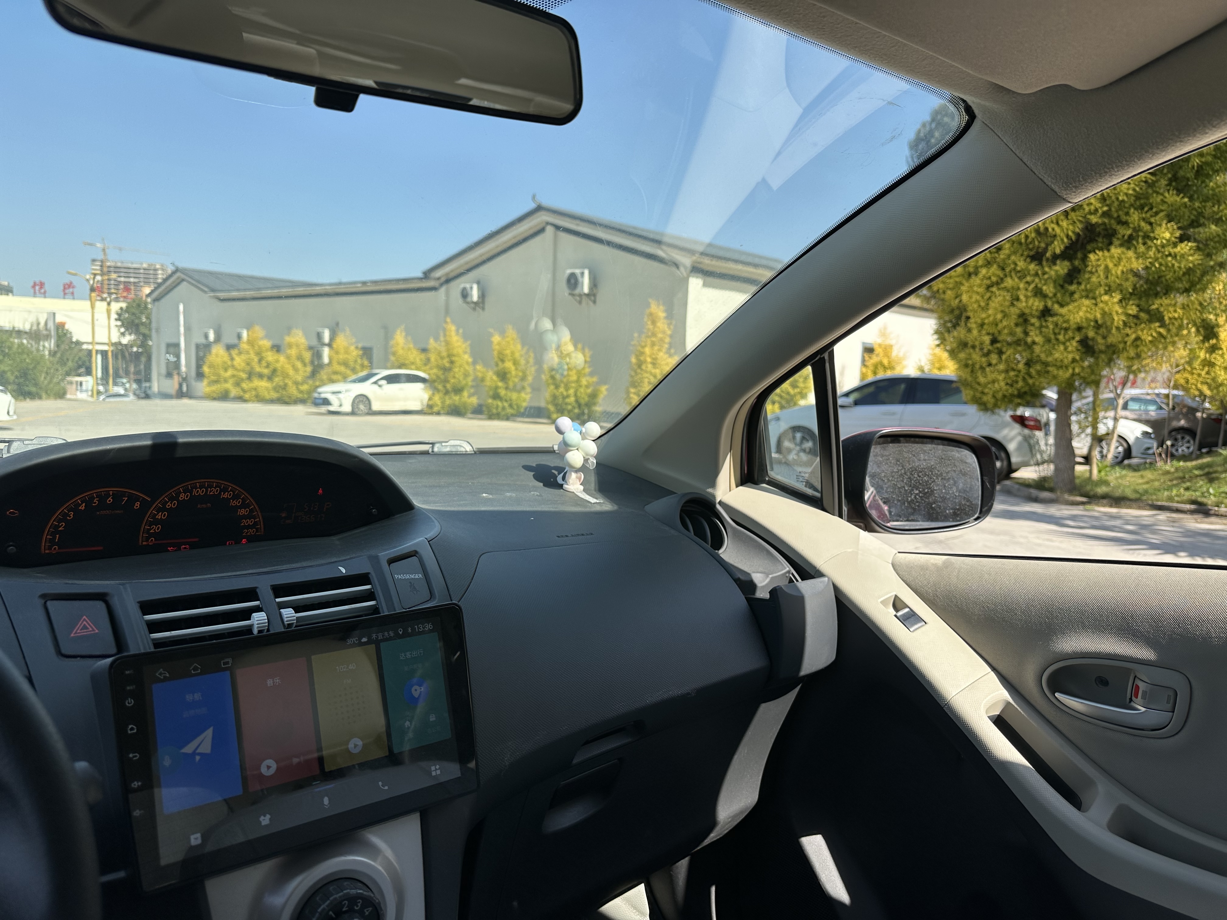 Toyota Yaris 2010 imagem de carro #28