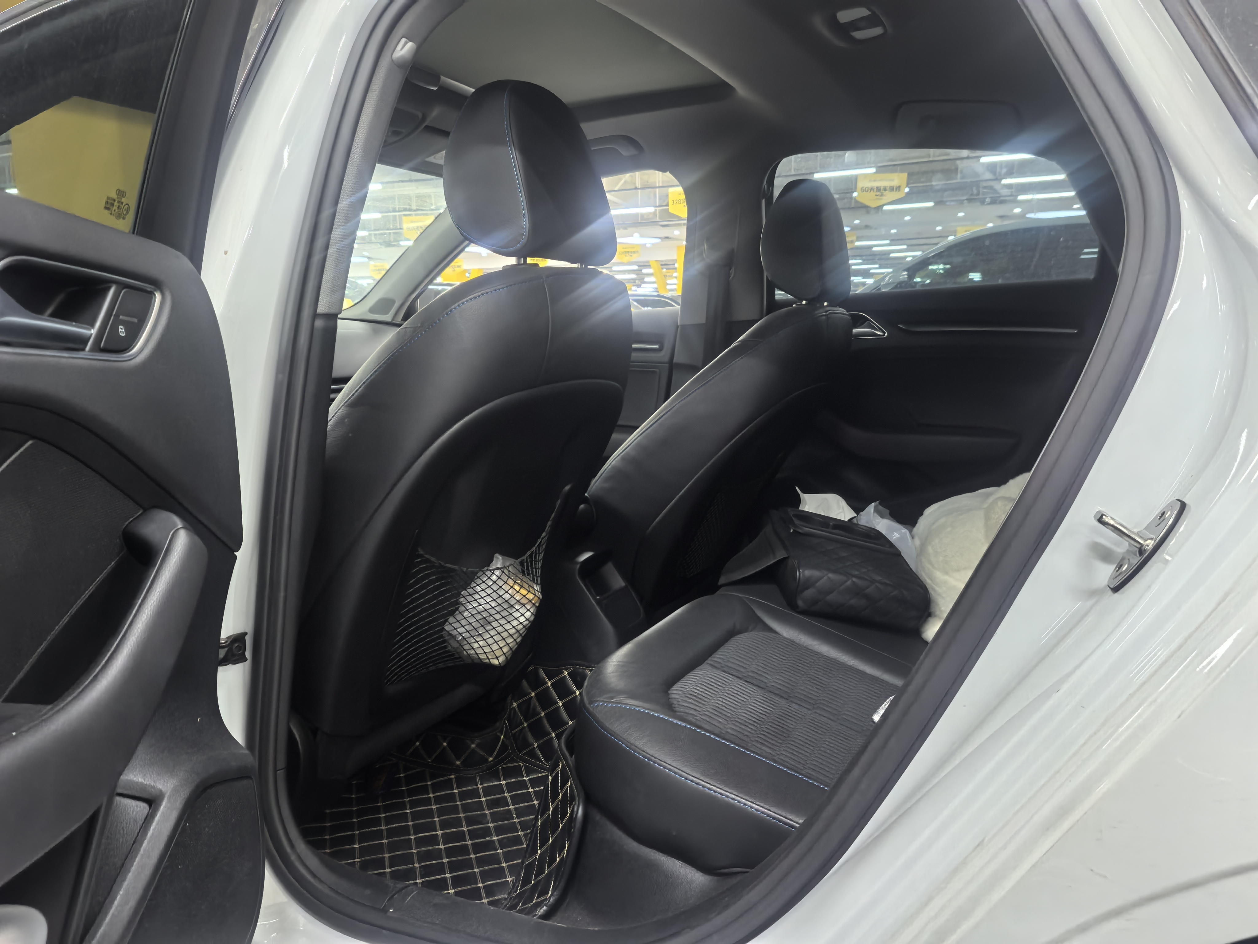 Audi A3 2019 car image #28