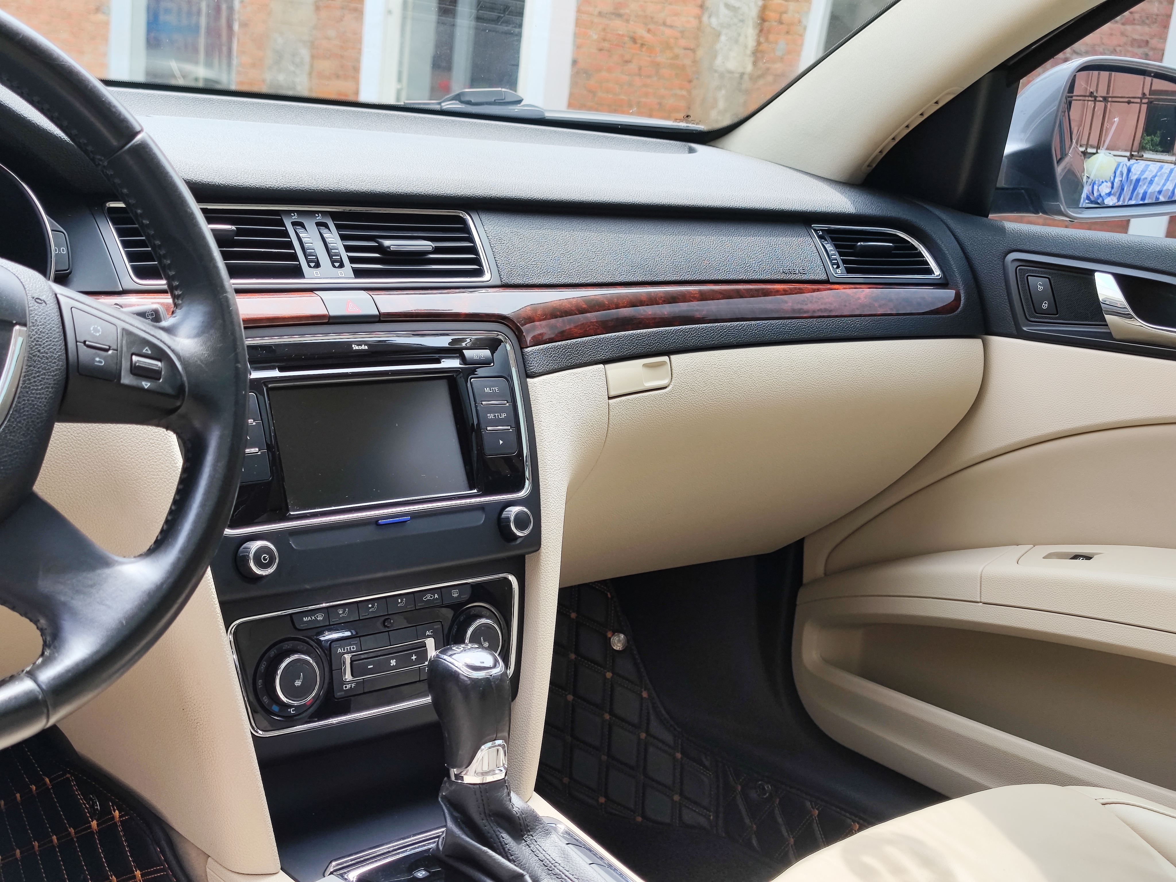 斯柯达 速尊 2014 汽车图片 #28