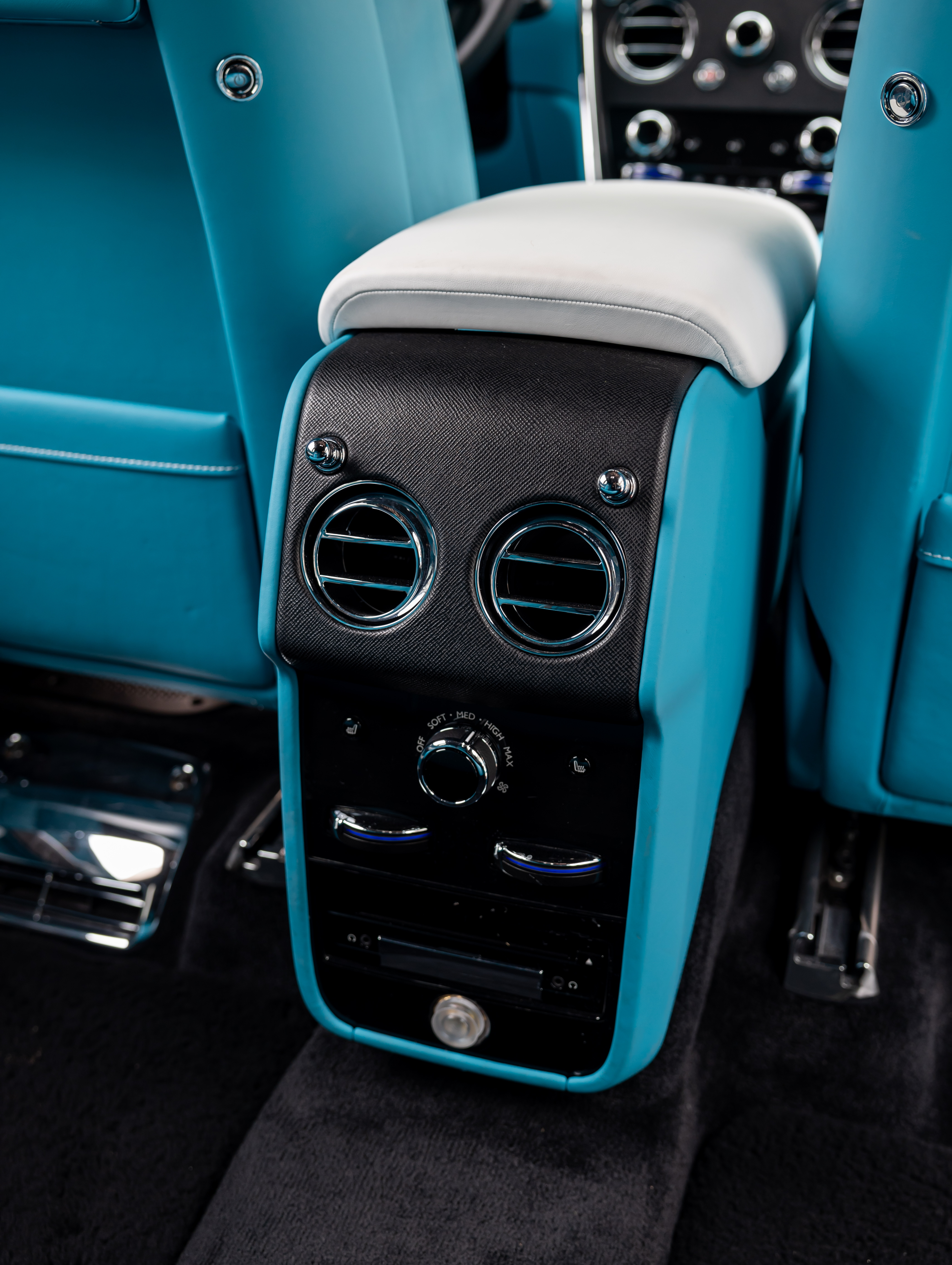 Rolls-Royce Cullinan 2021 immagine di auto #28