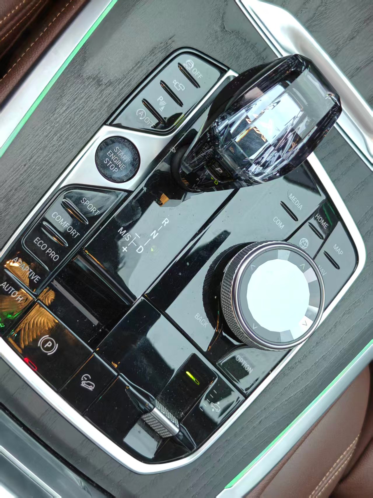 BMW X7 M60i 2019 car image #28