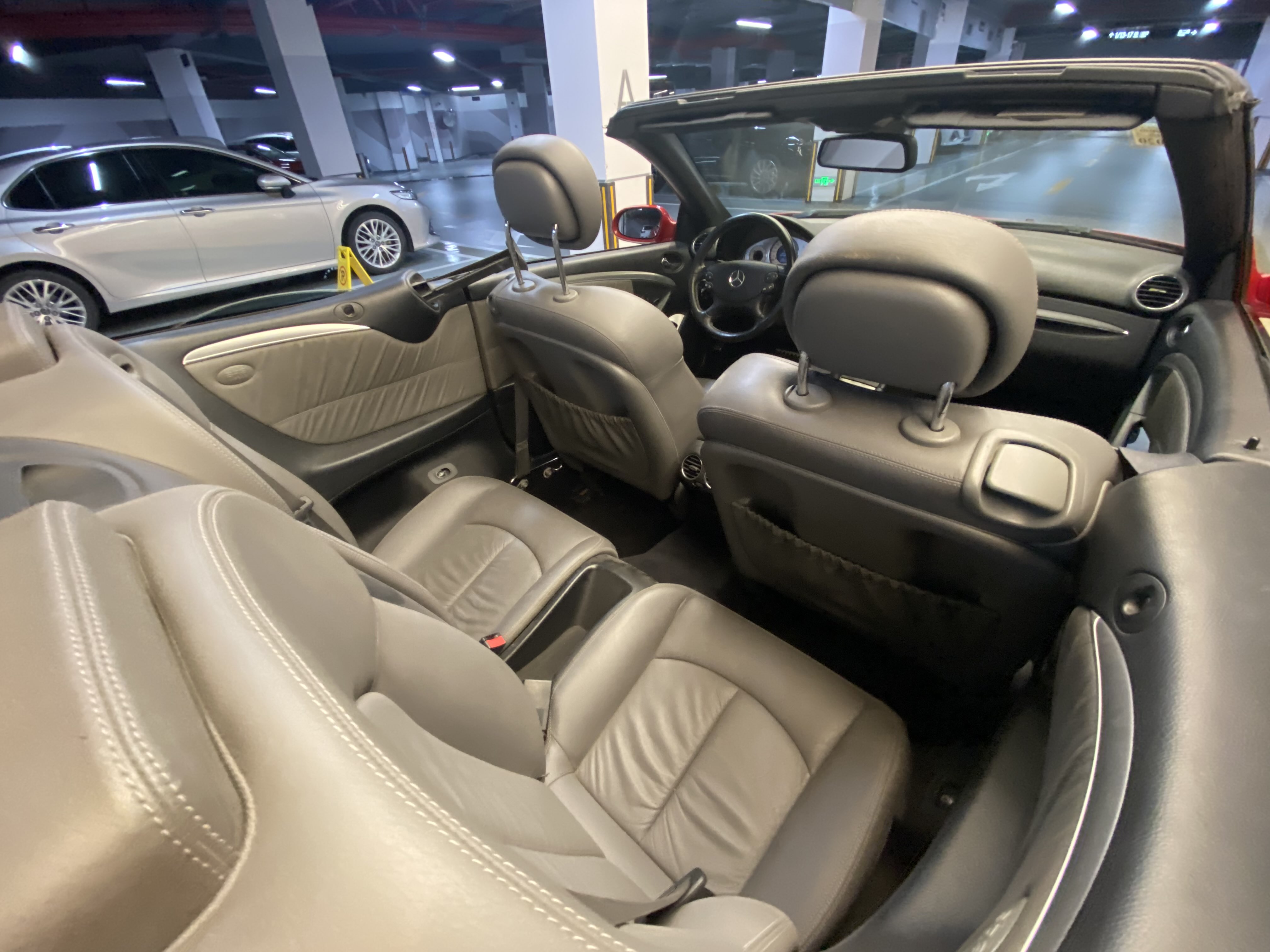 Mercedes-Benz CLK Class 2009 immagine di auto #28