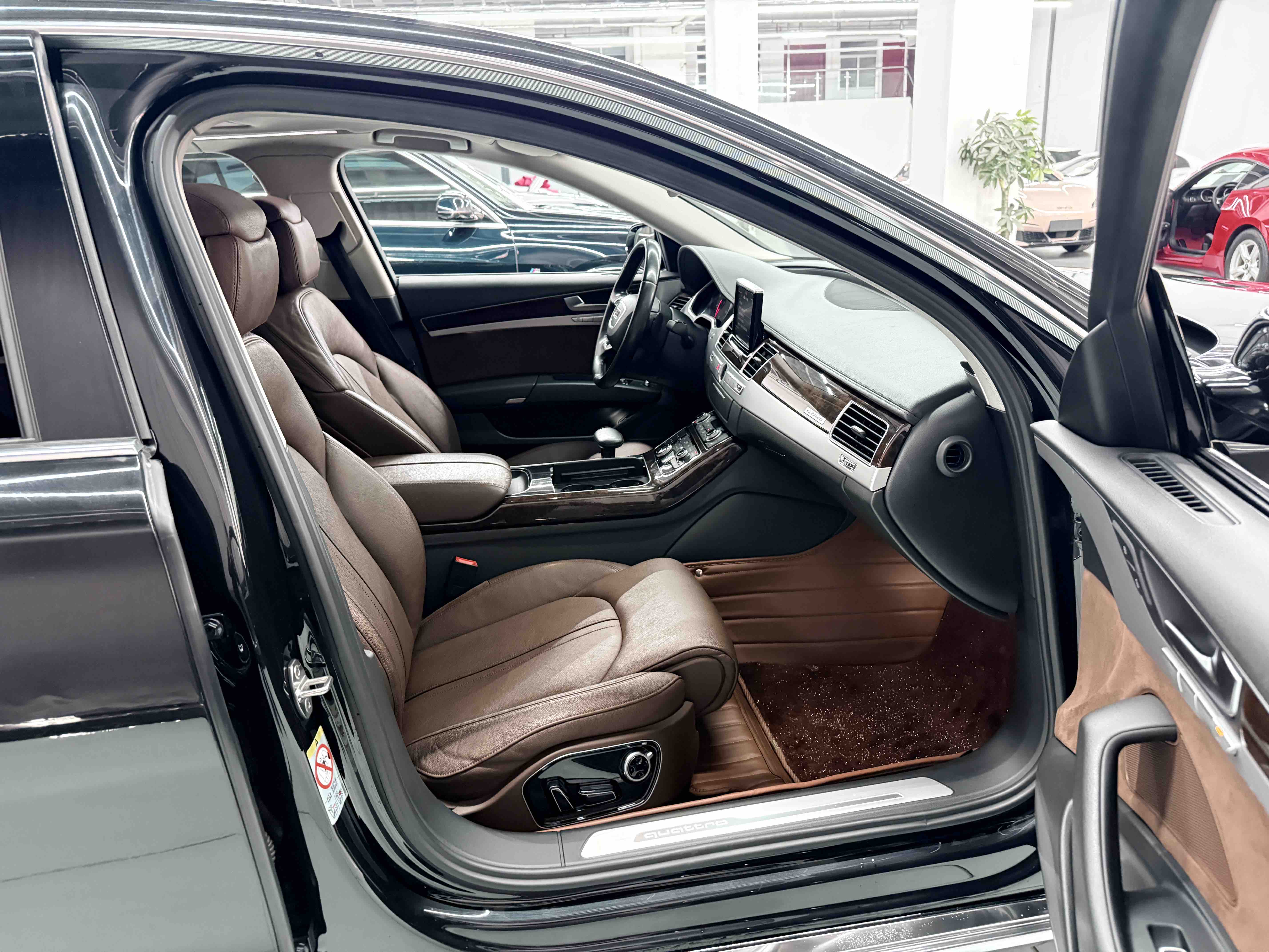 Audi A8 2015 car image #28