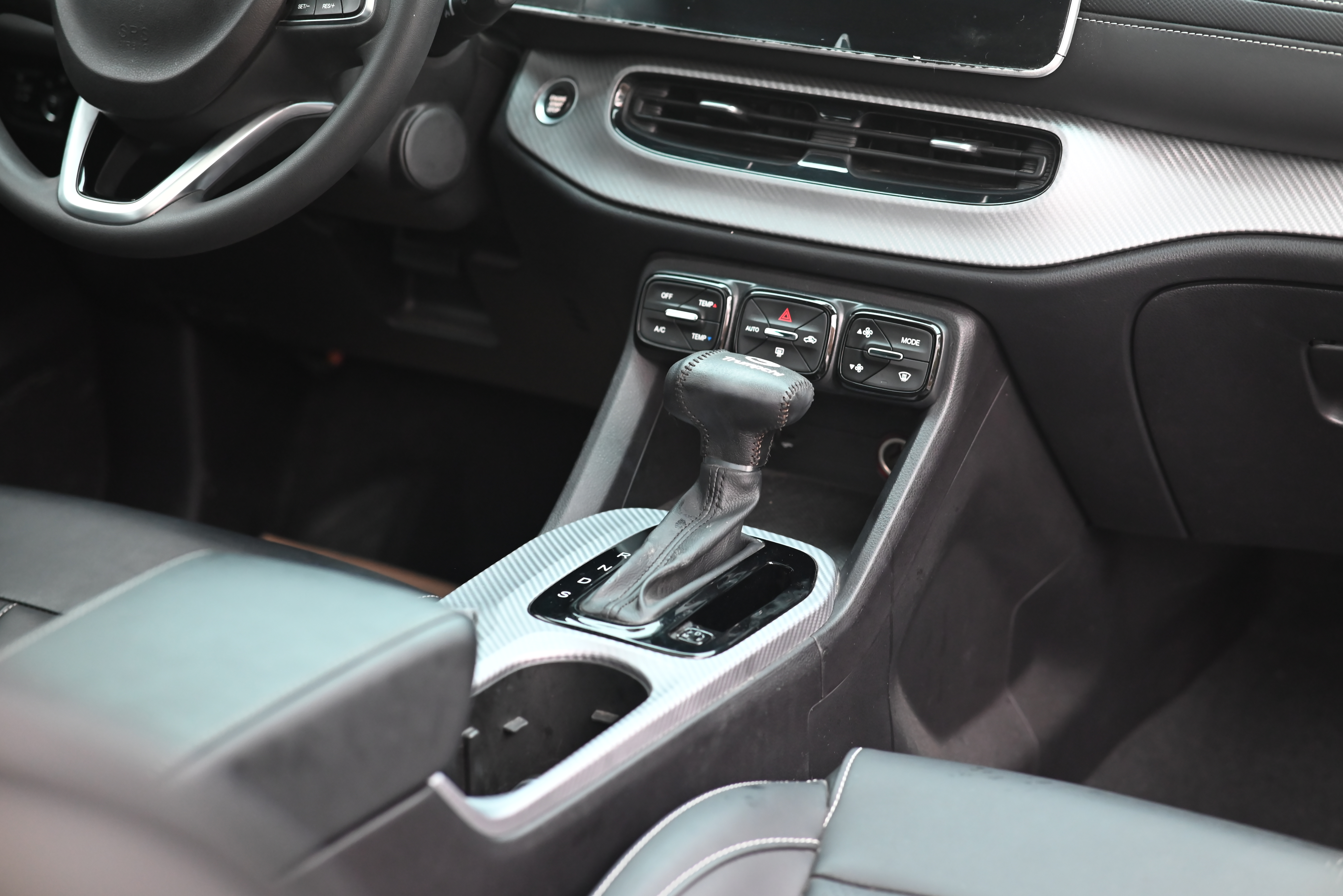 GAC Trumpchi GS3 2021 #28 GAC Trumpchi GS3 2021 car image #28