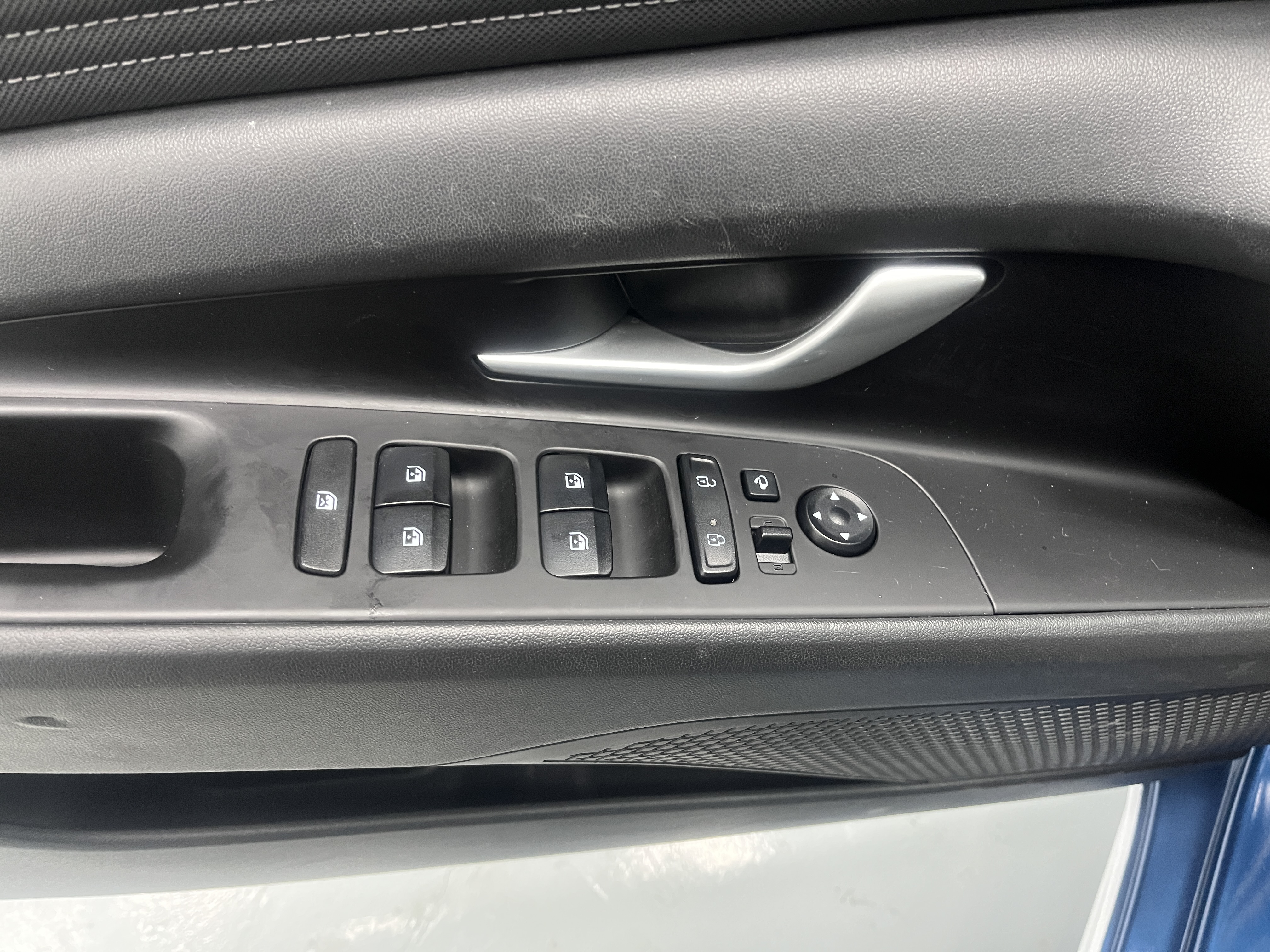 Hyundai Elantra 2021 immagine di auto #28