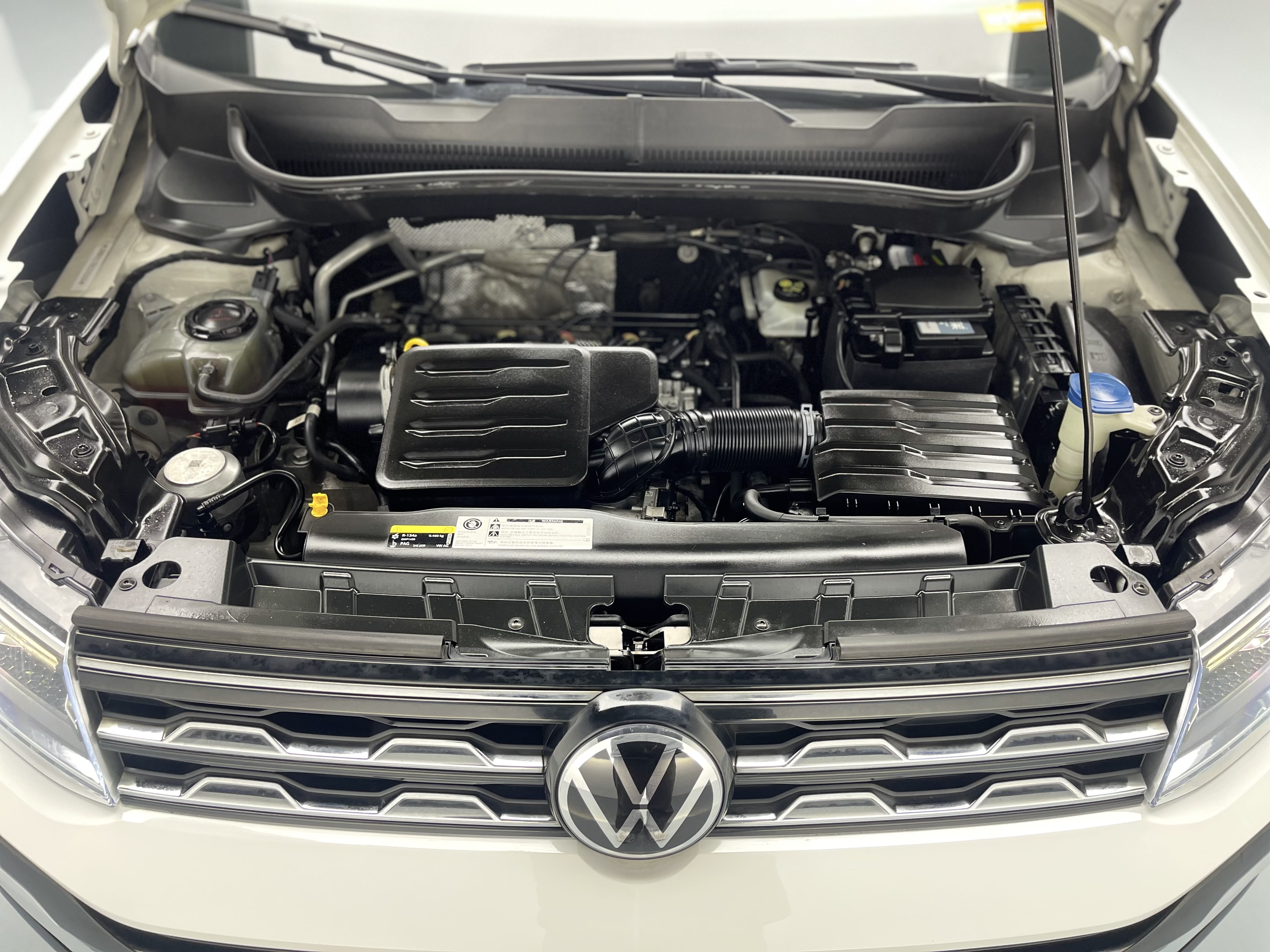 Volkswagen T-Cross 2021 car image #28