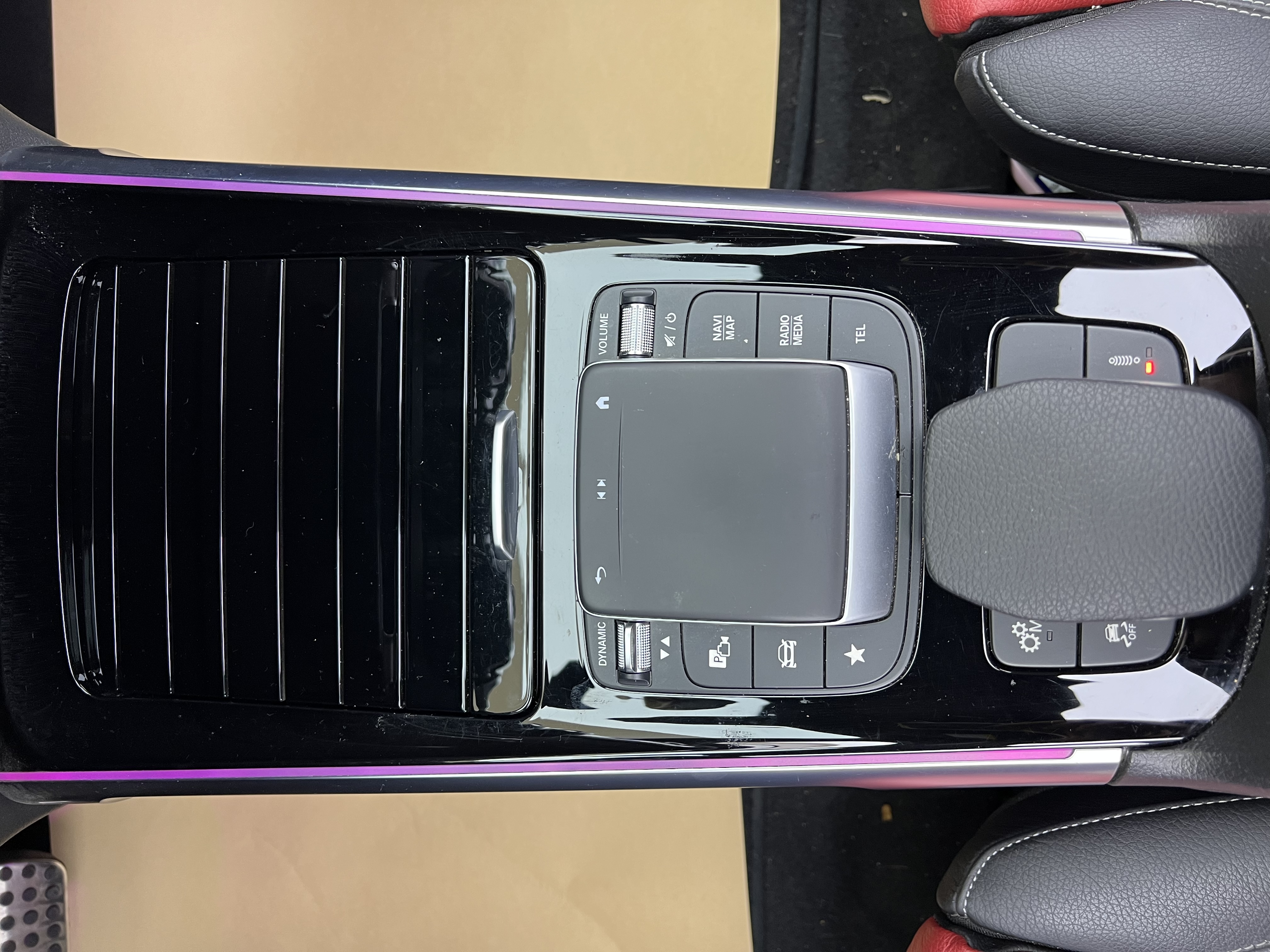 Mercedes-Benz GLB AMG 2021 image de voiture #28