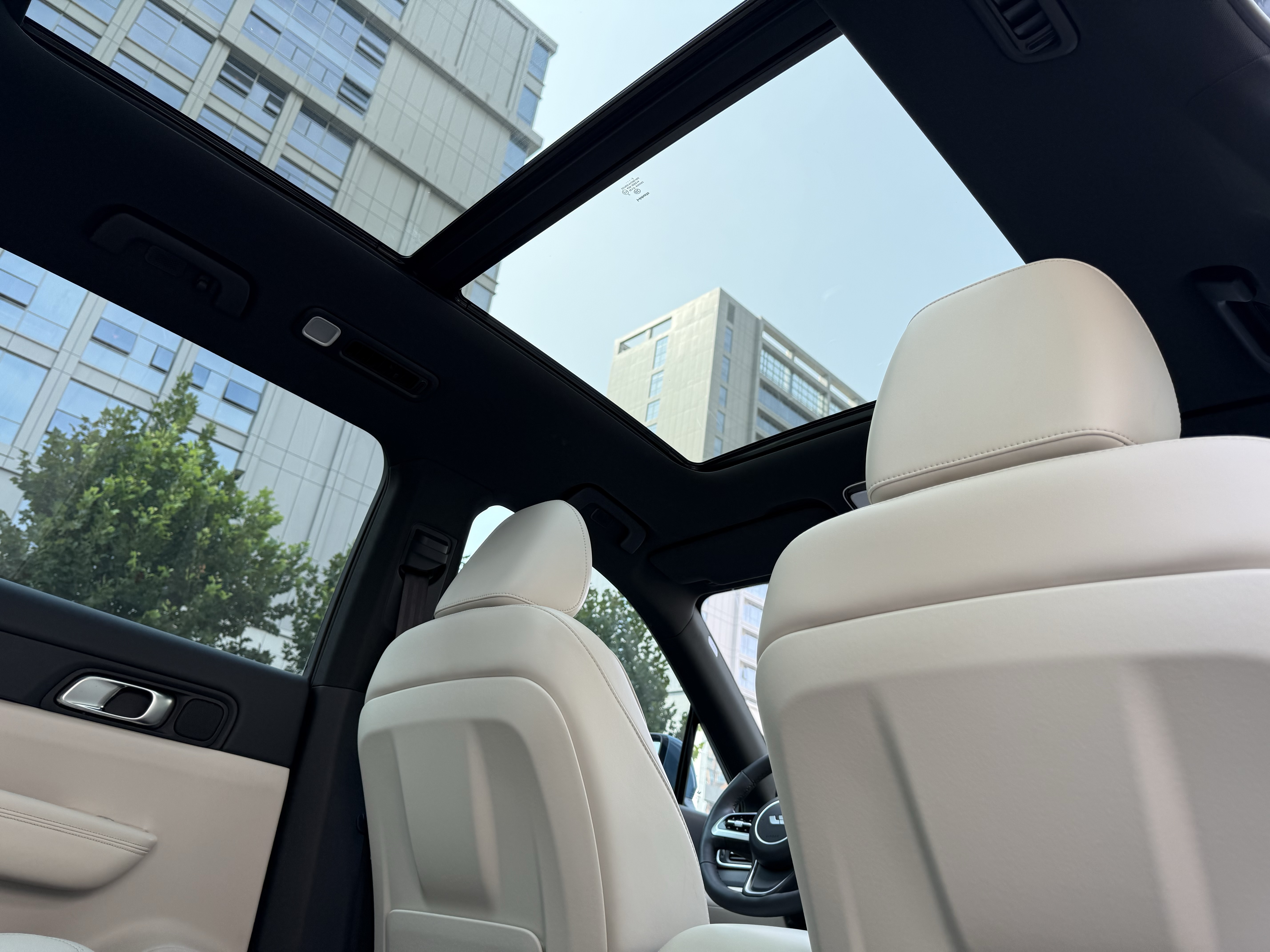 理想汽车 理想ONE 2022 汽车图片 #28