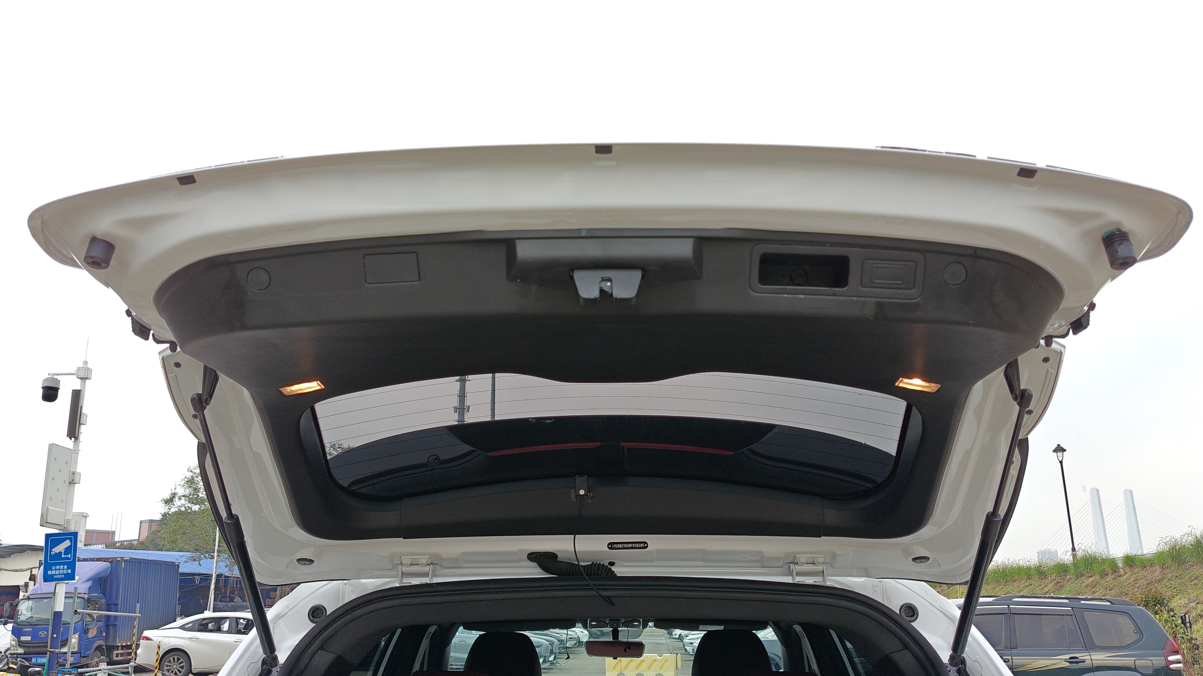 X70 PLUS 2022 #28 X70 PLUS 2022 car image #28