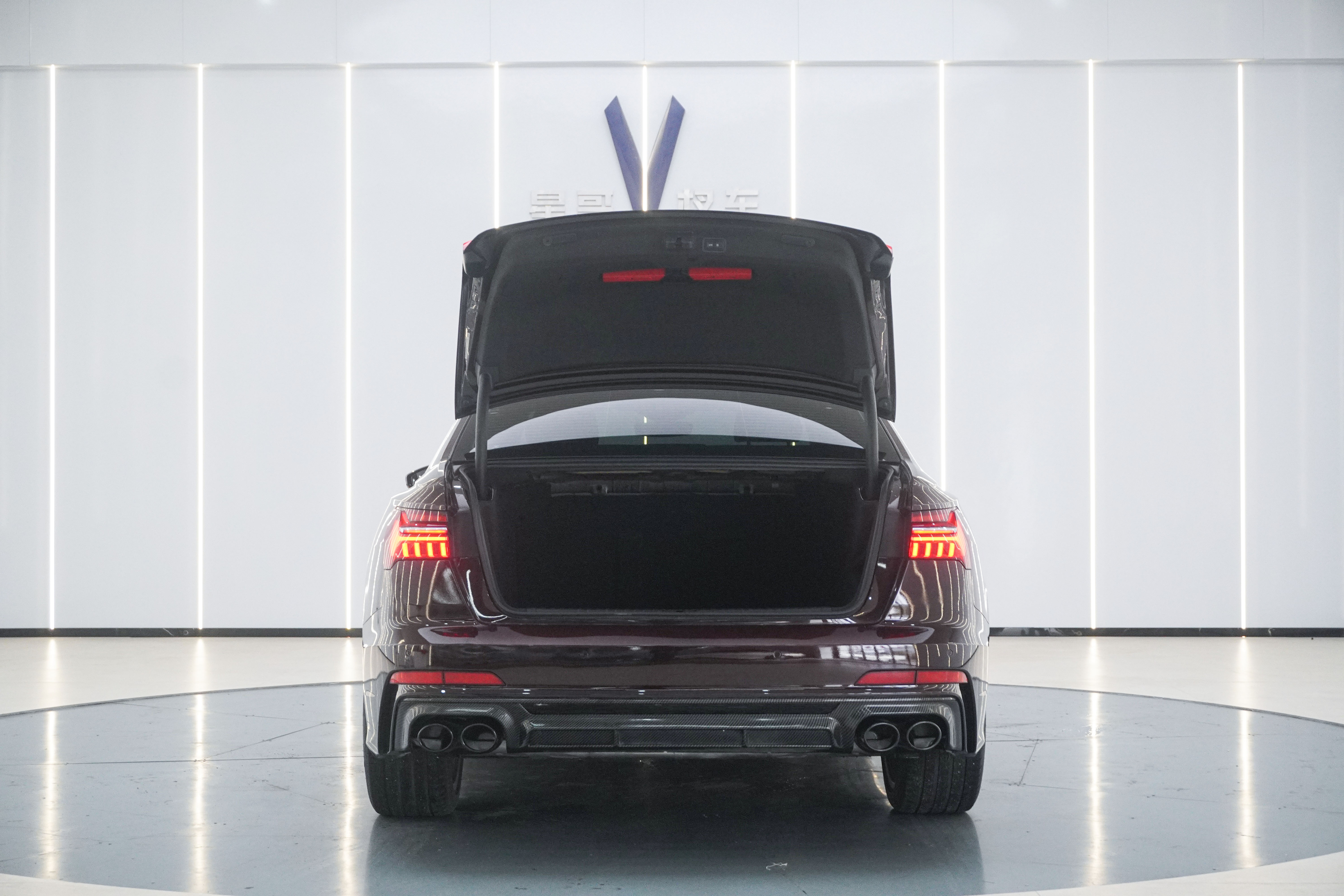 Audi A6L 2022 car image #28