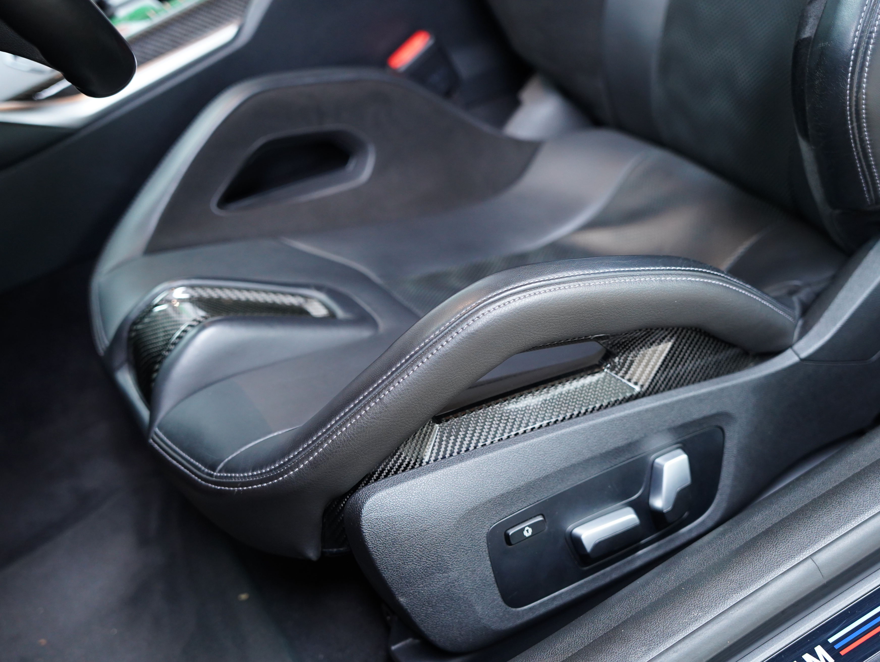 BMW M4 2023 car image #28