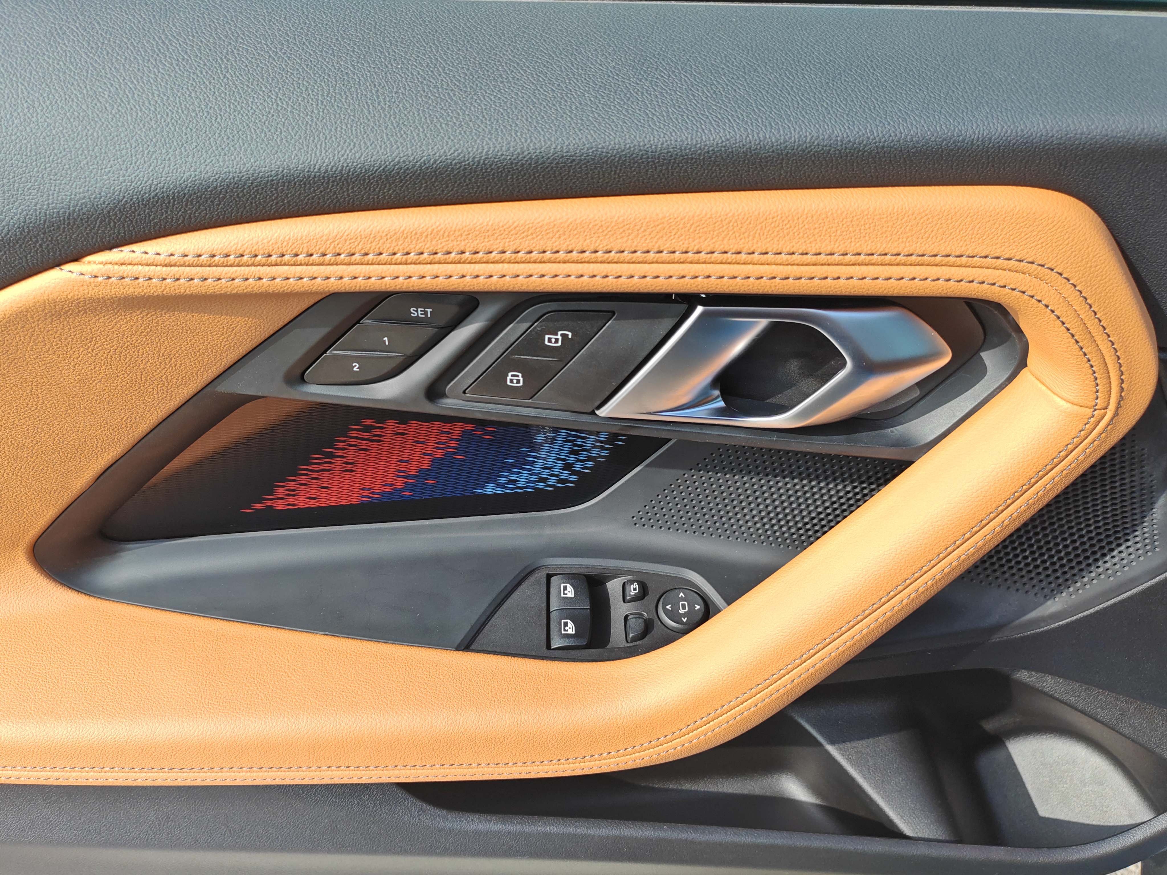 BMW M240i 2024 immagine di auto #28