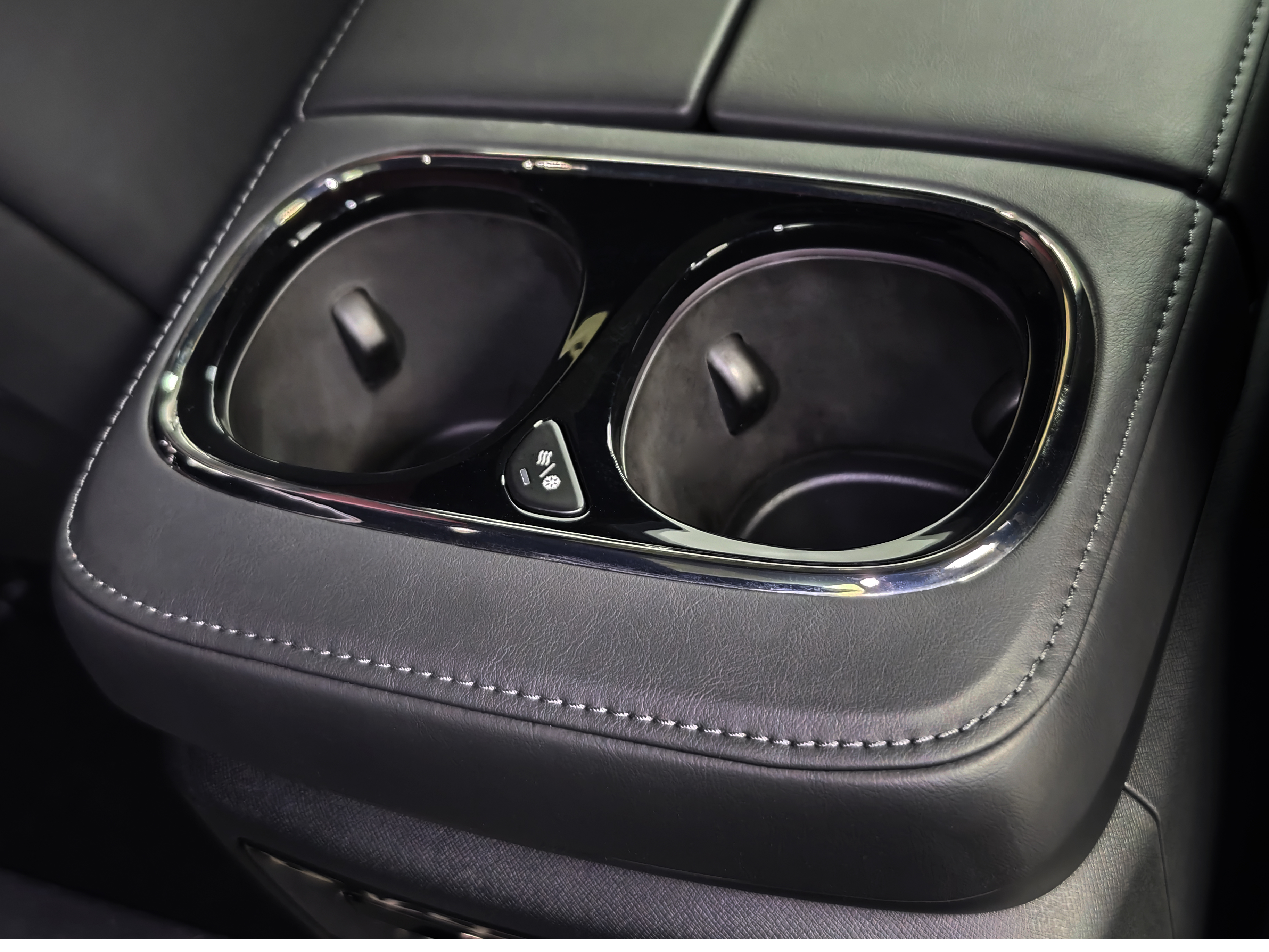 GAC Trumpchi M8 2023 car image #28