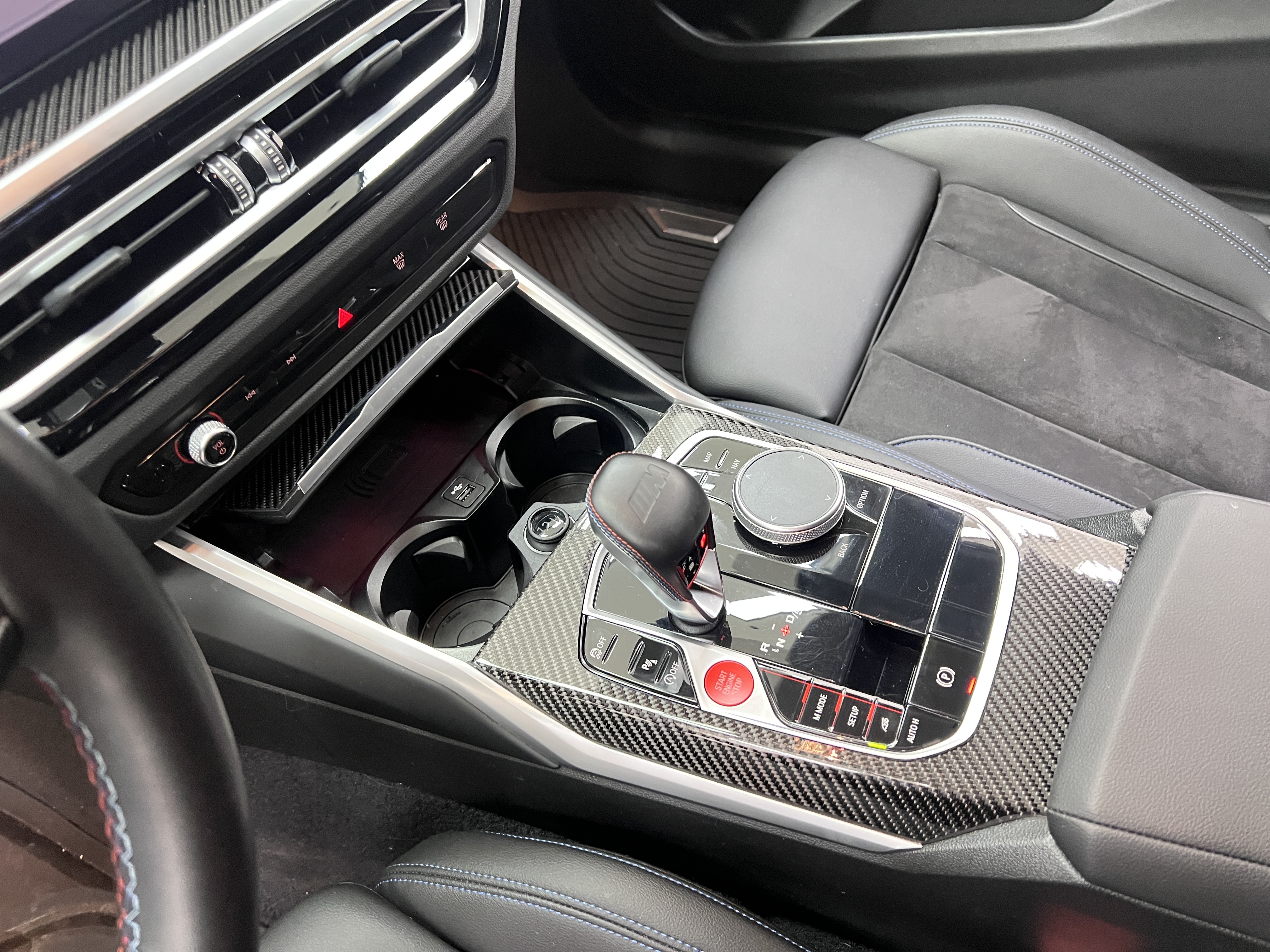 BMW M2 2023 immagine di auto #28