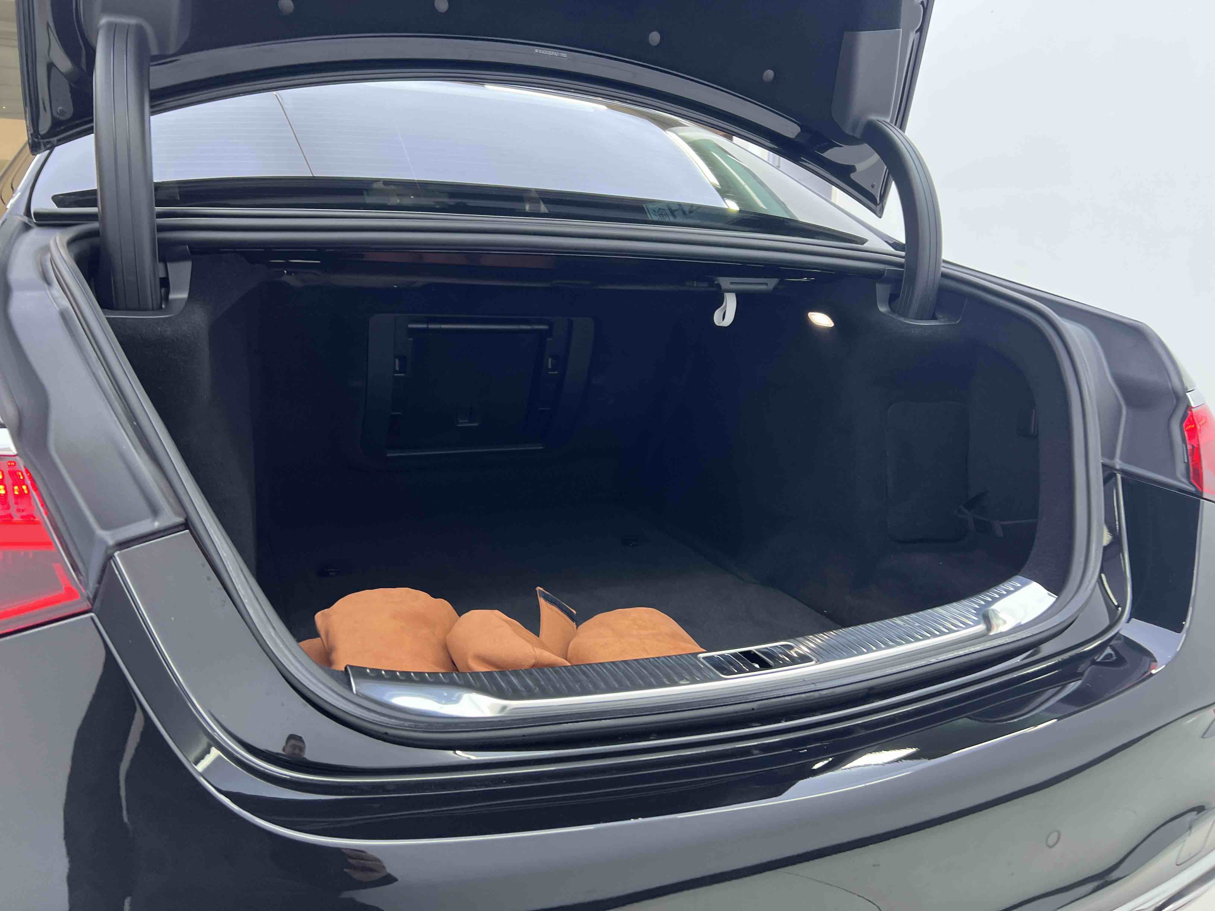 Mercedes-Benz S Class 2023 #28 Mercedes-Benz S Class 2023 car image #28