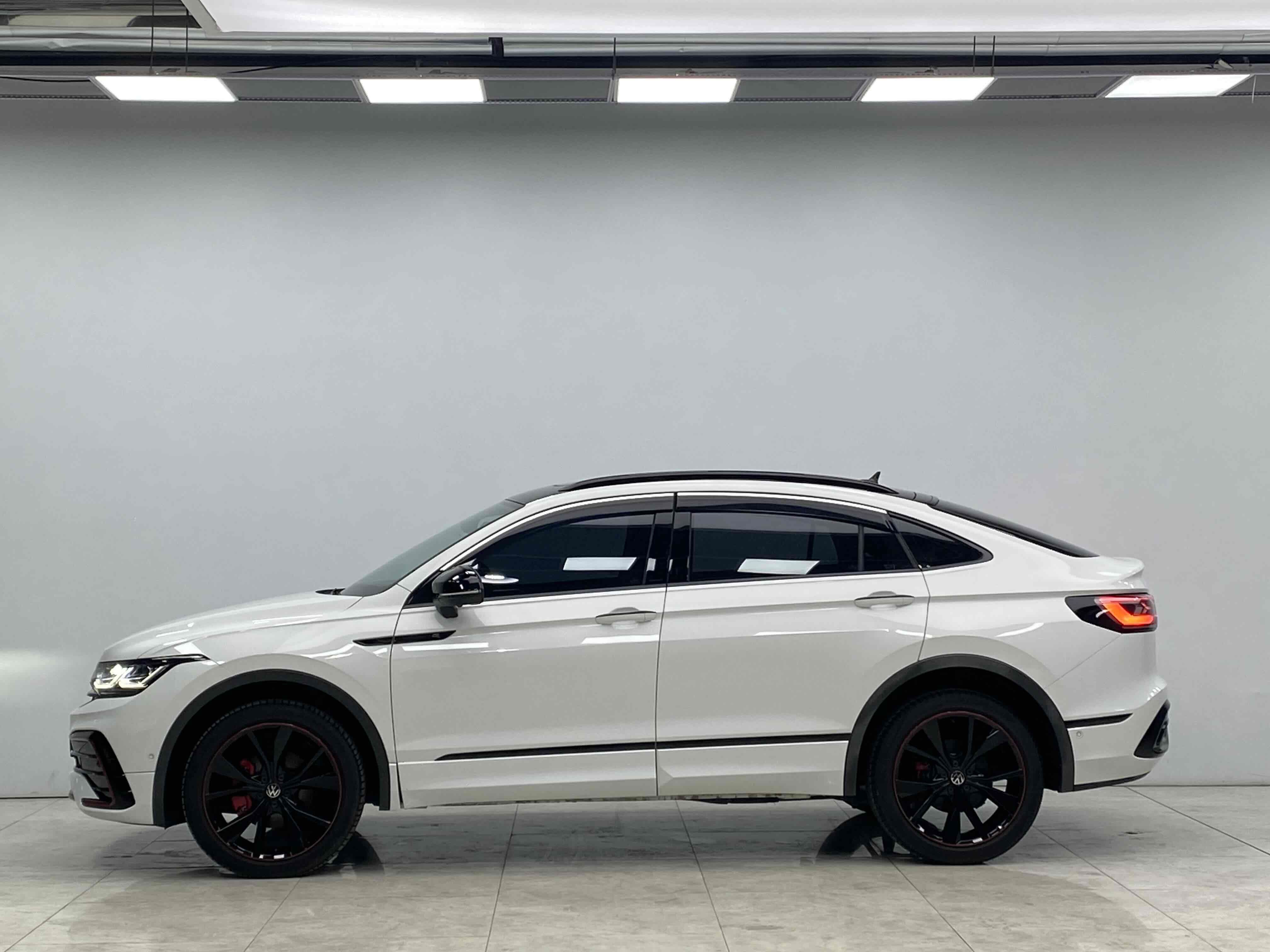 Volkswagen Tiguan X 2022 car image #28