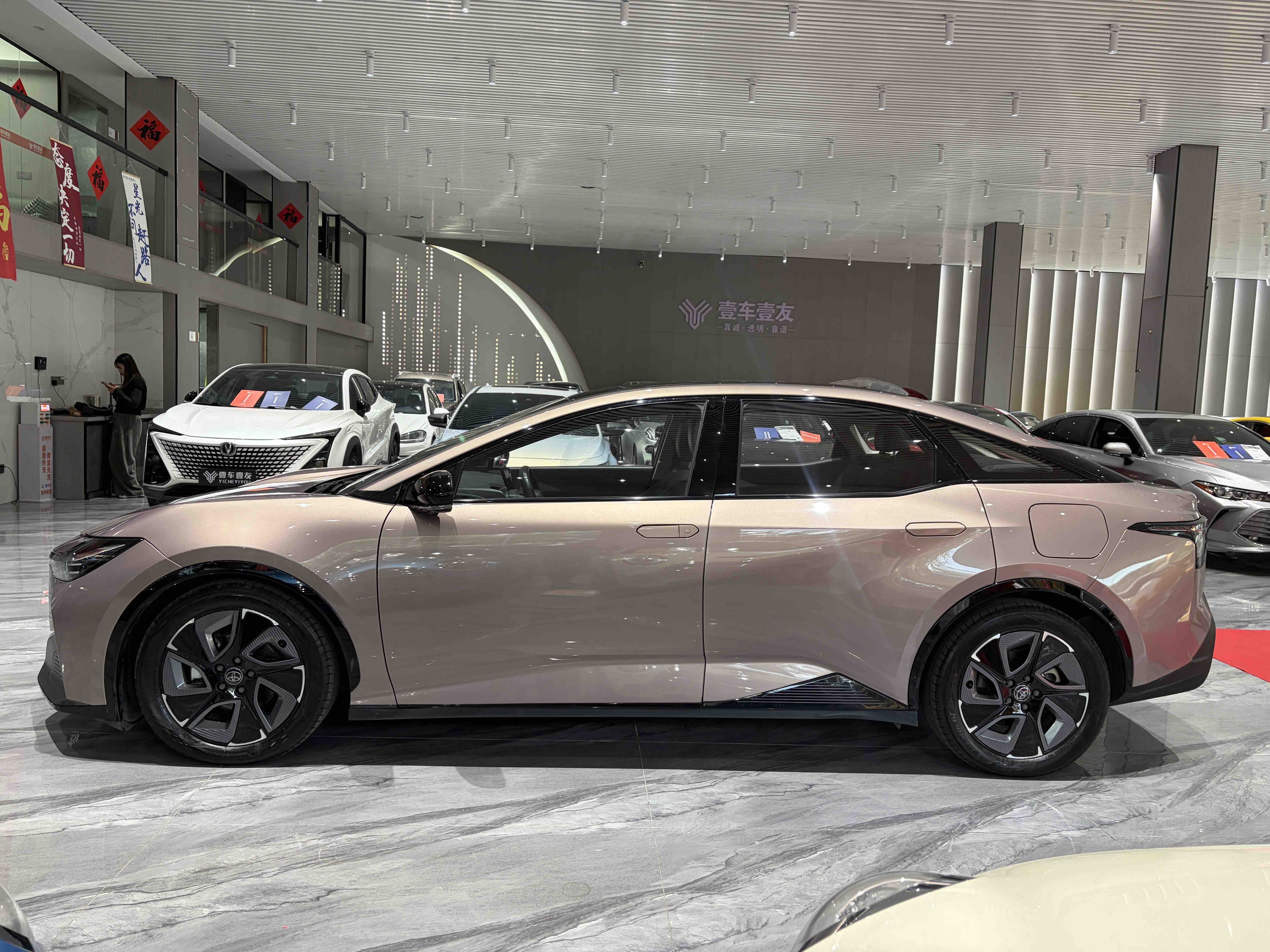 Toyota bZ3 2023 immagine di auto #28