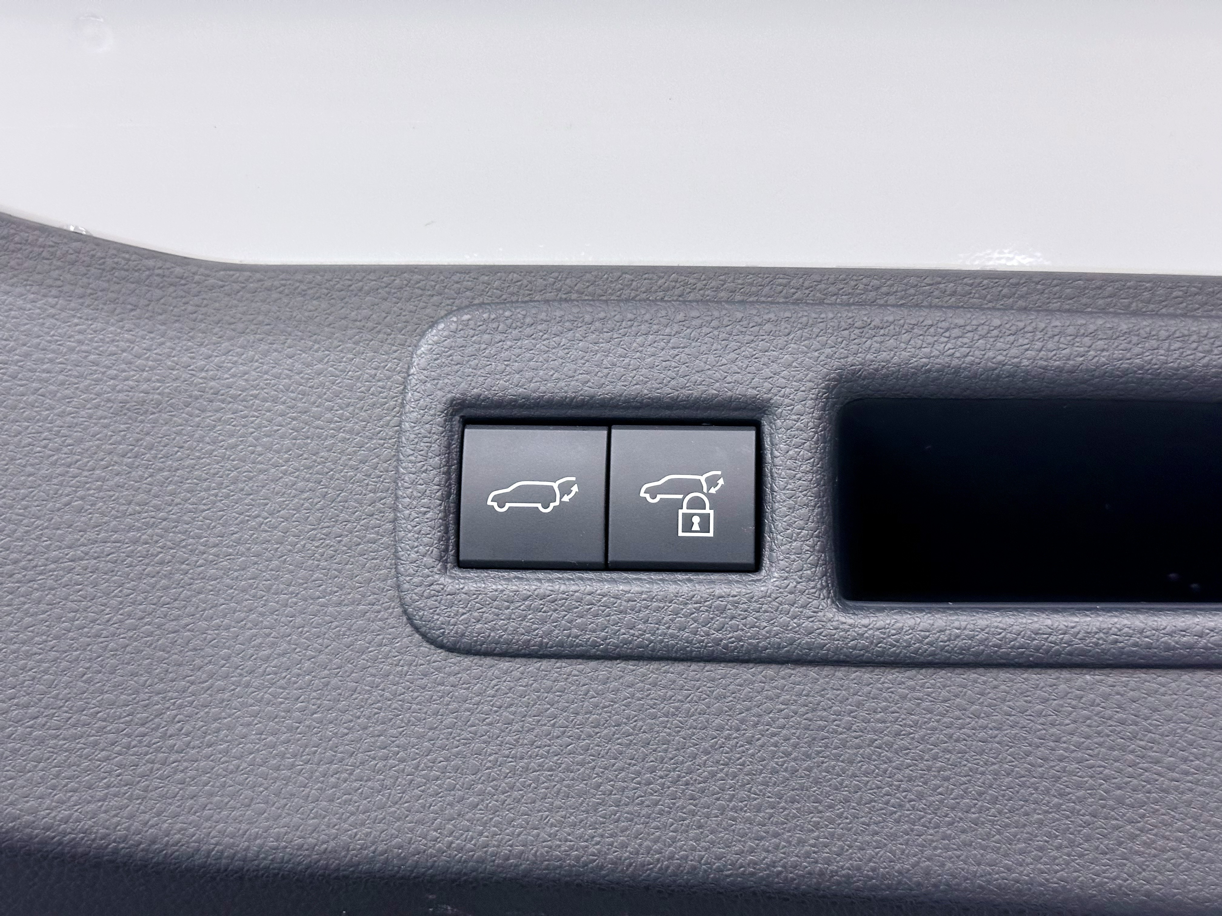 Toyota Venza 2024 car image #28