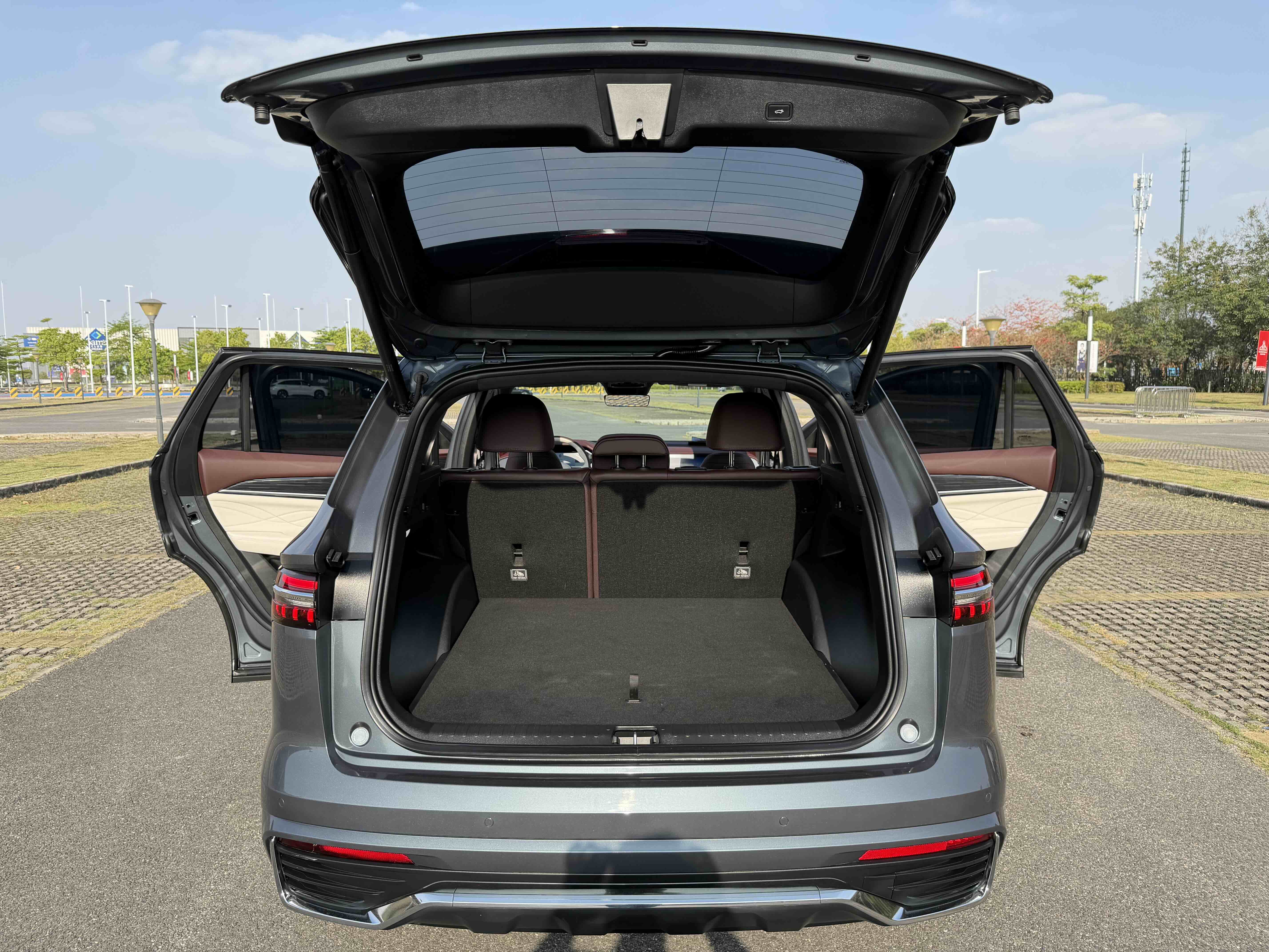 GEELY Monjaro 2024 immagine di auto #28