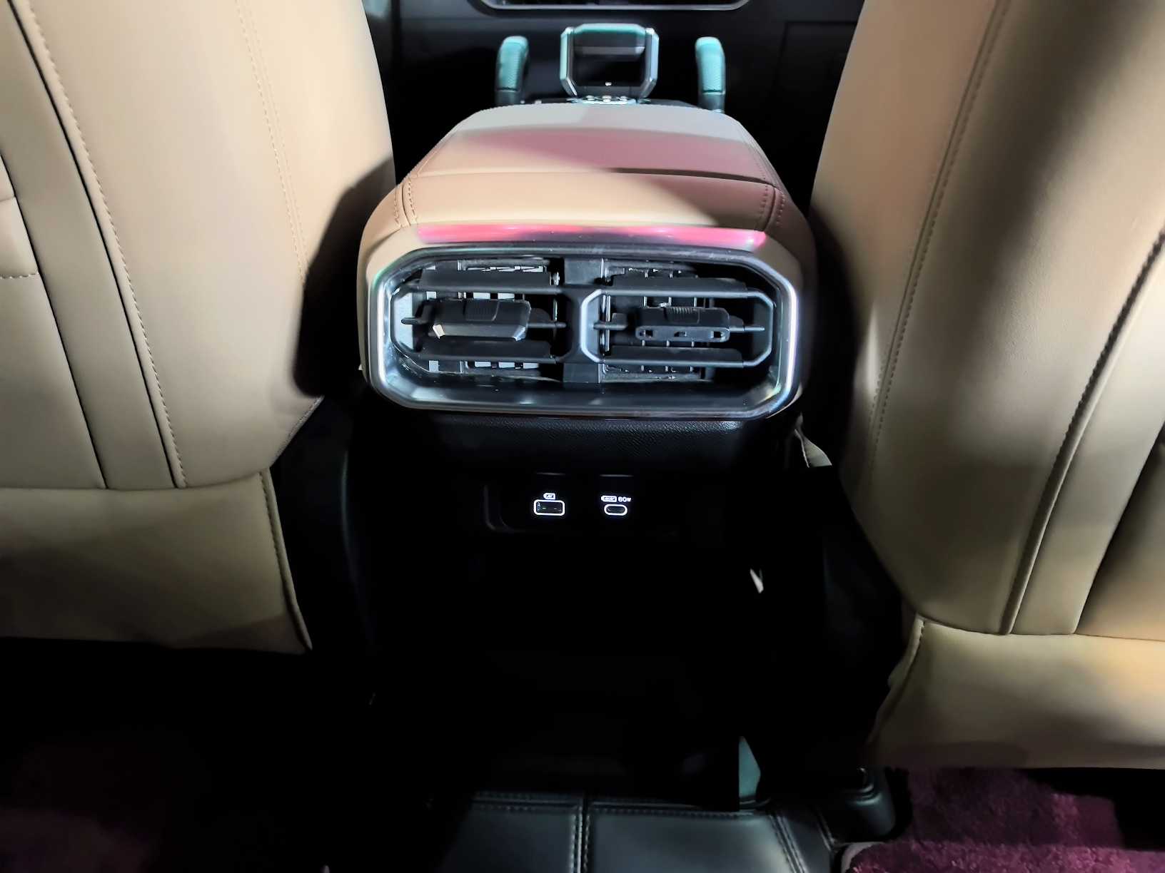 Jetour Shanhai Traveller 2024 car image #28
