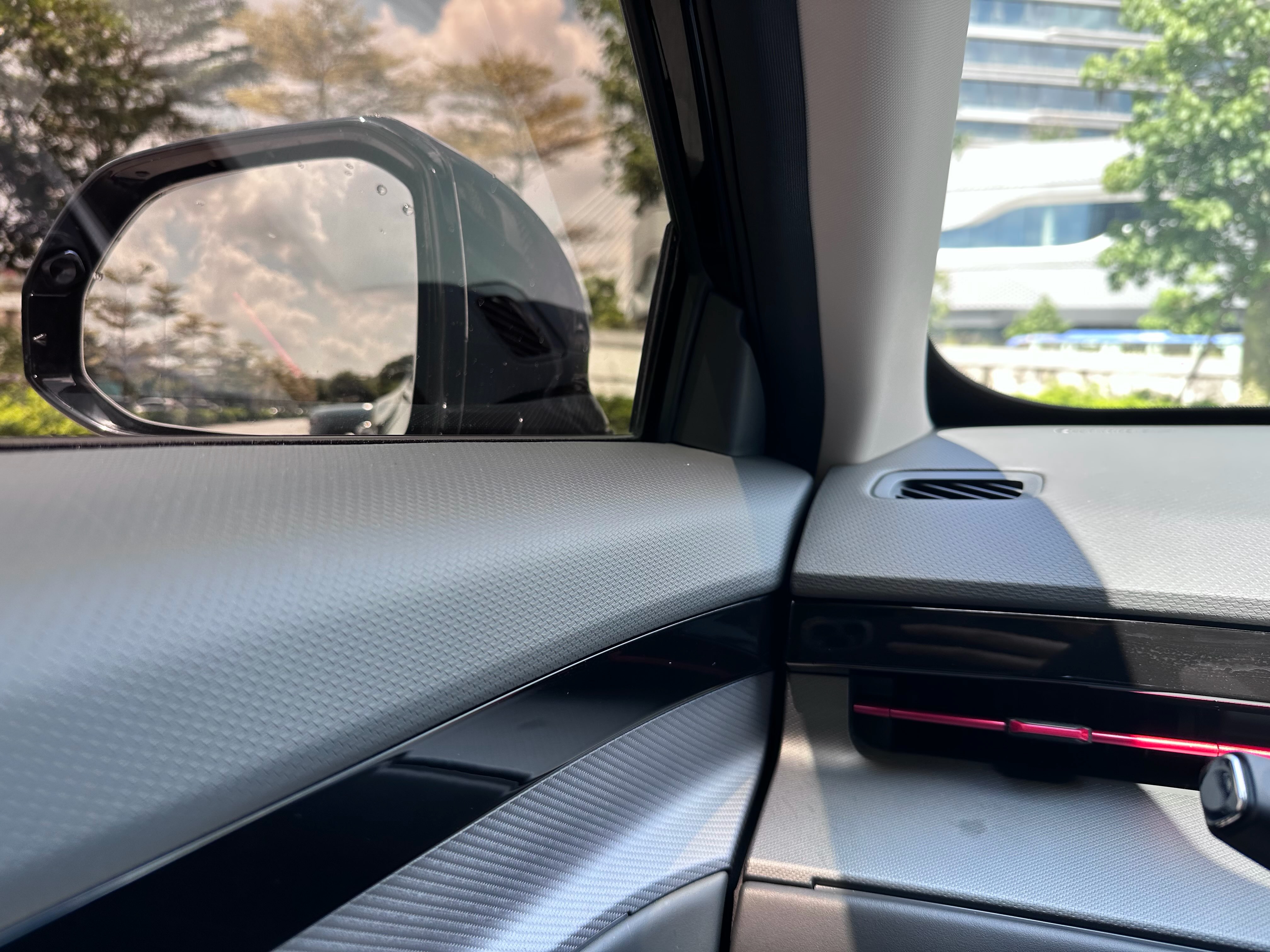 Dashing 2025 car image #28