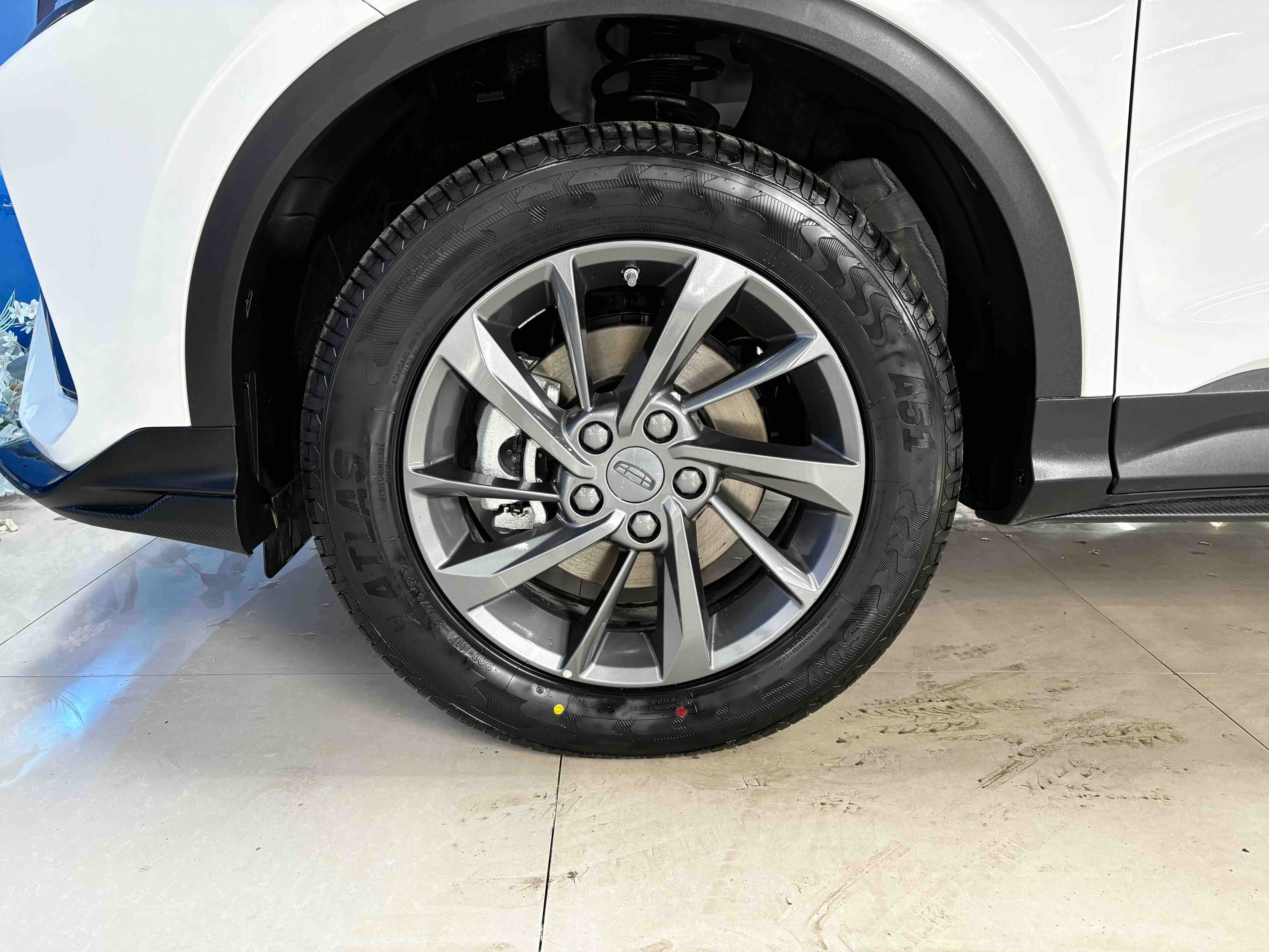 吉利汽车 缤越 2026 汽车图片 #28