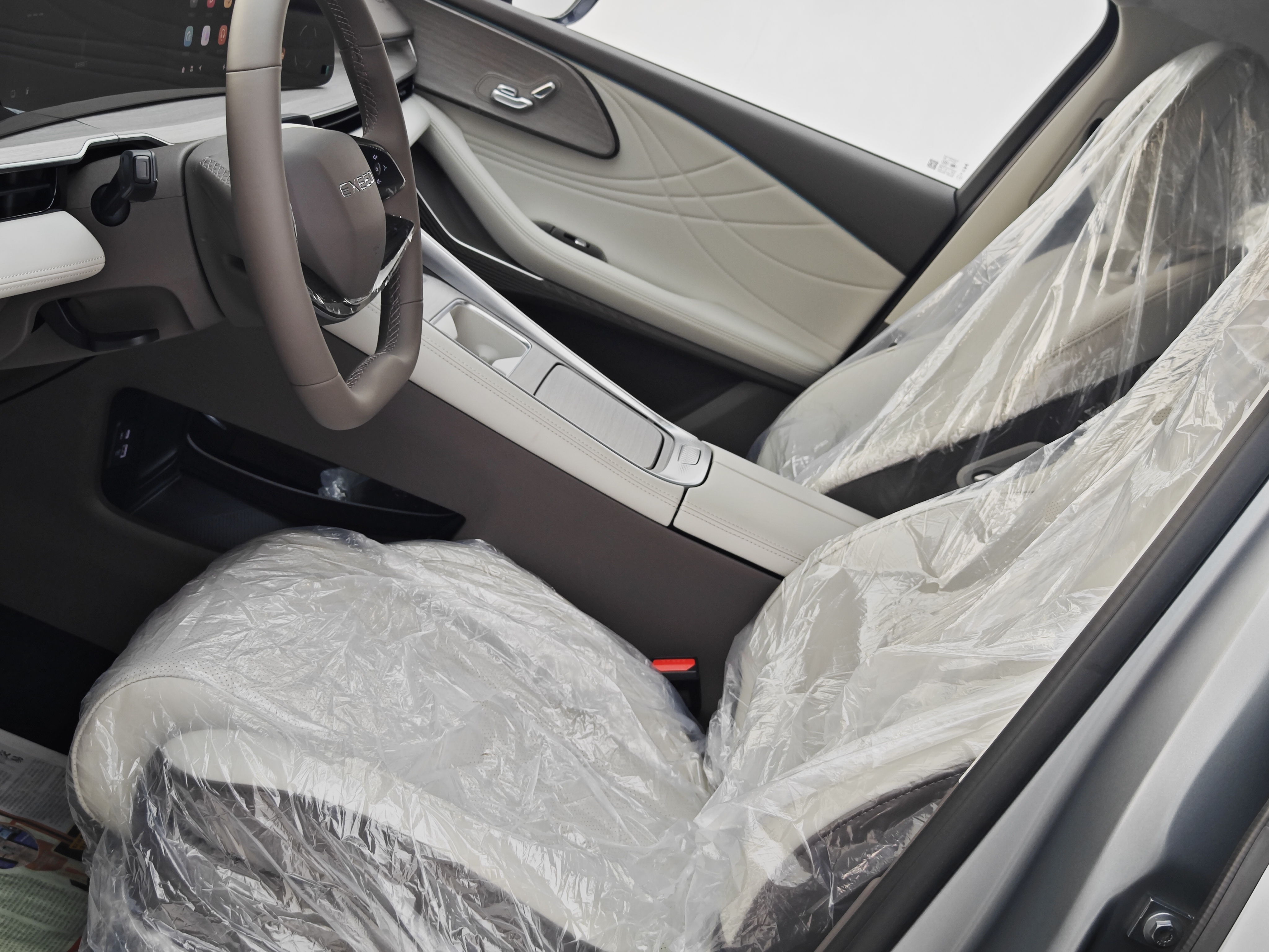 Exceed Yaoguang C-DM 2025 #28 Exceed Yaoguang C-DM 2025 car image #28