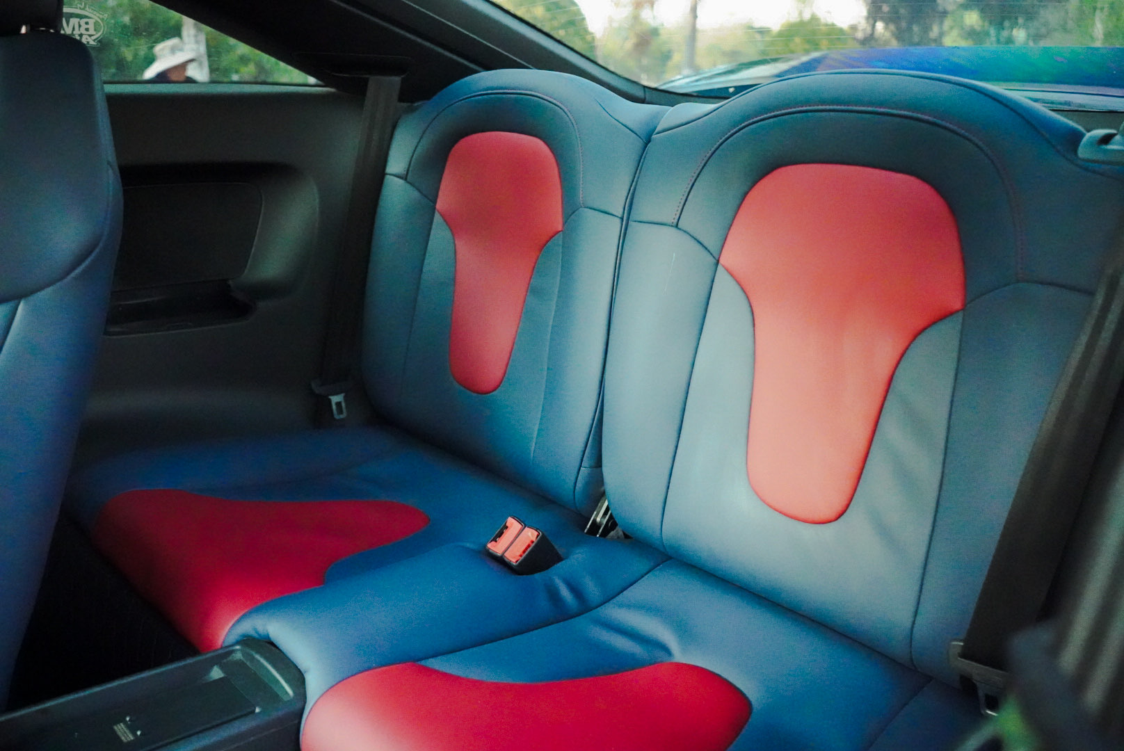 Audi TTS 2011 car image #28