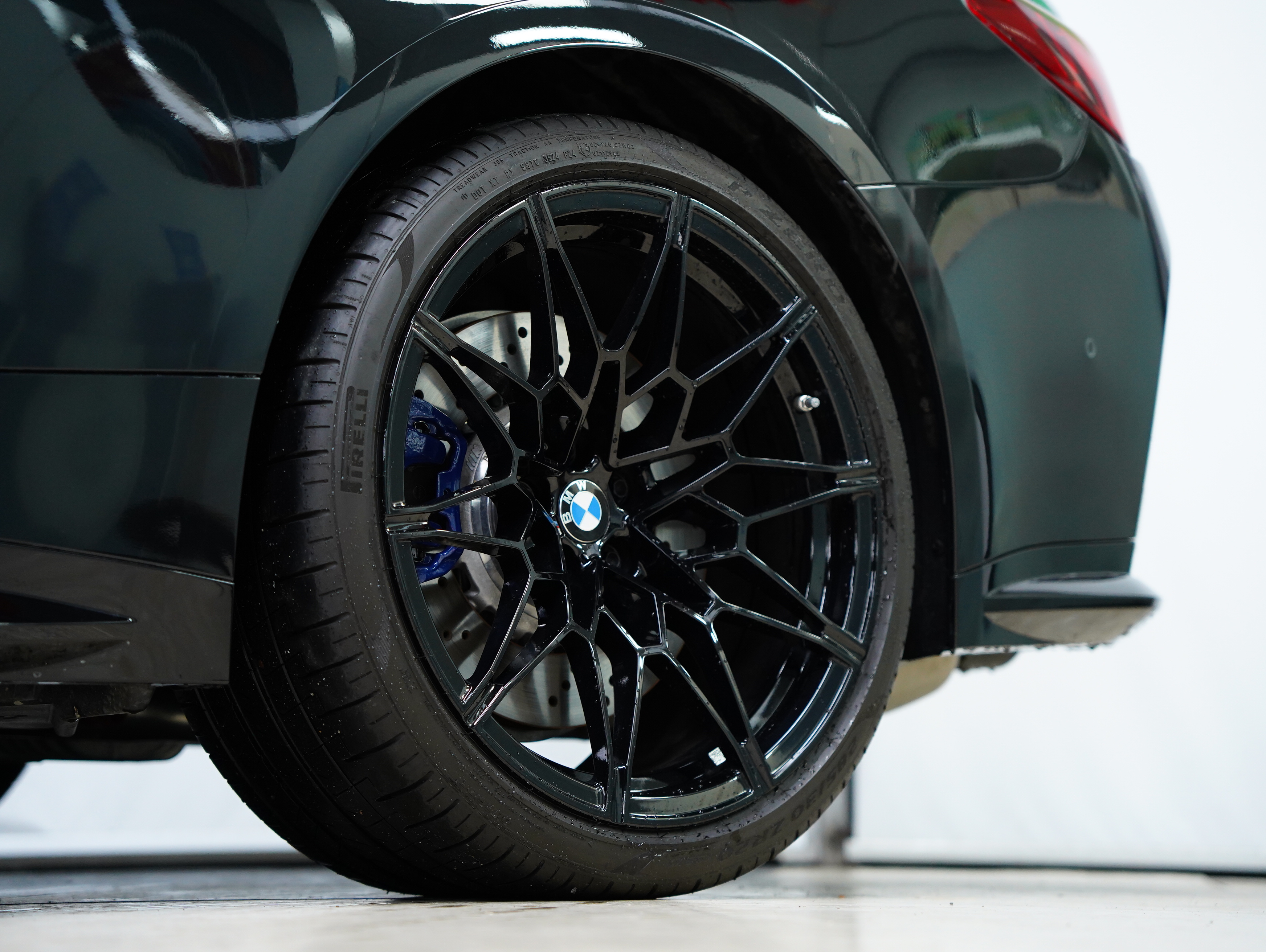 BMW M4 2025 imagen de coche #28