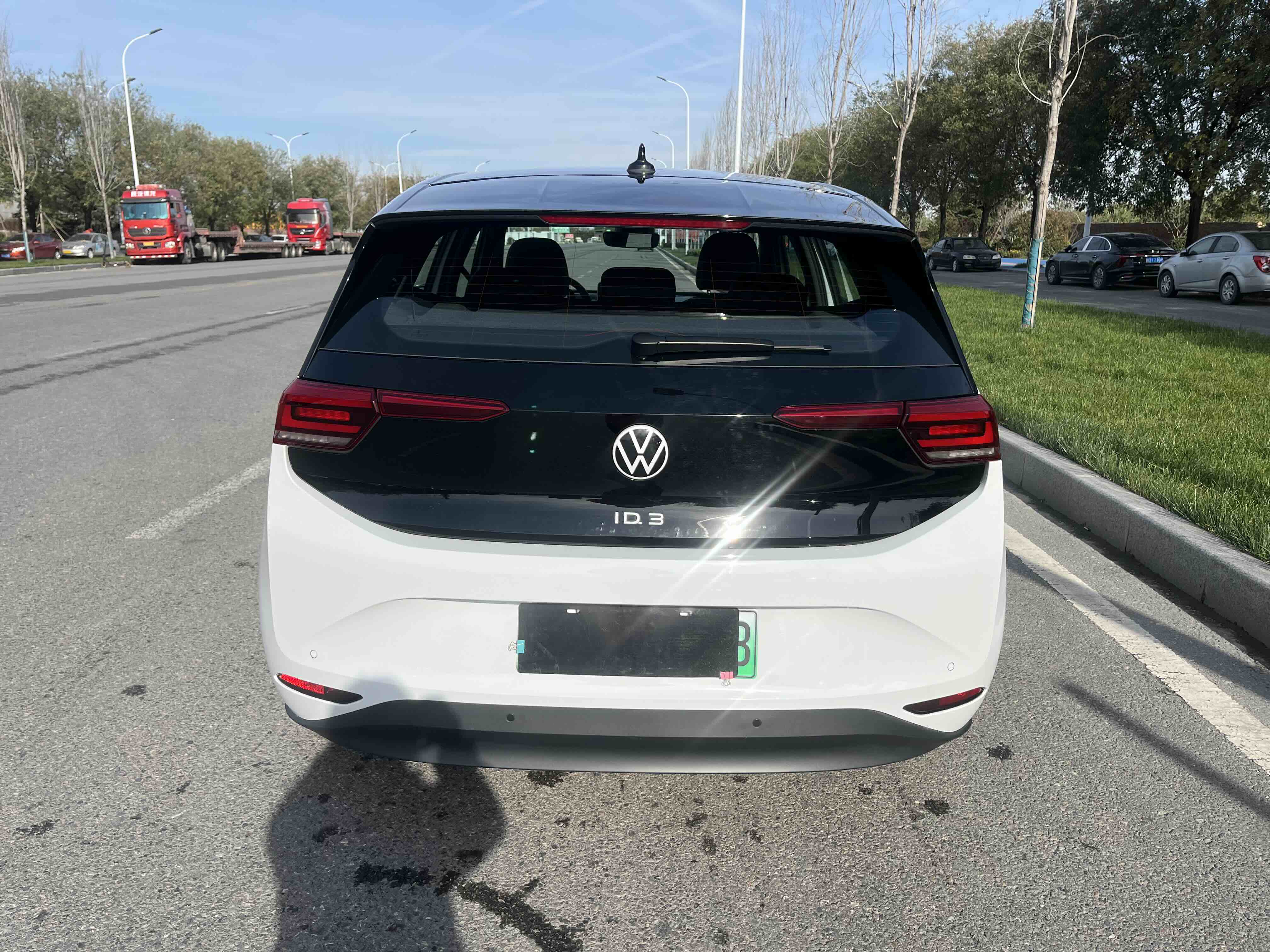 Volkswagen ID.3 2025 immagine di auto #28