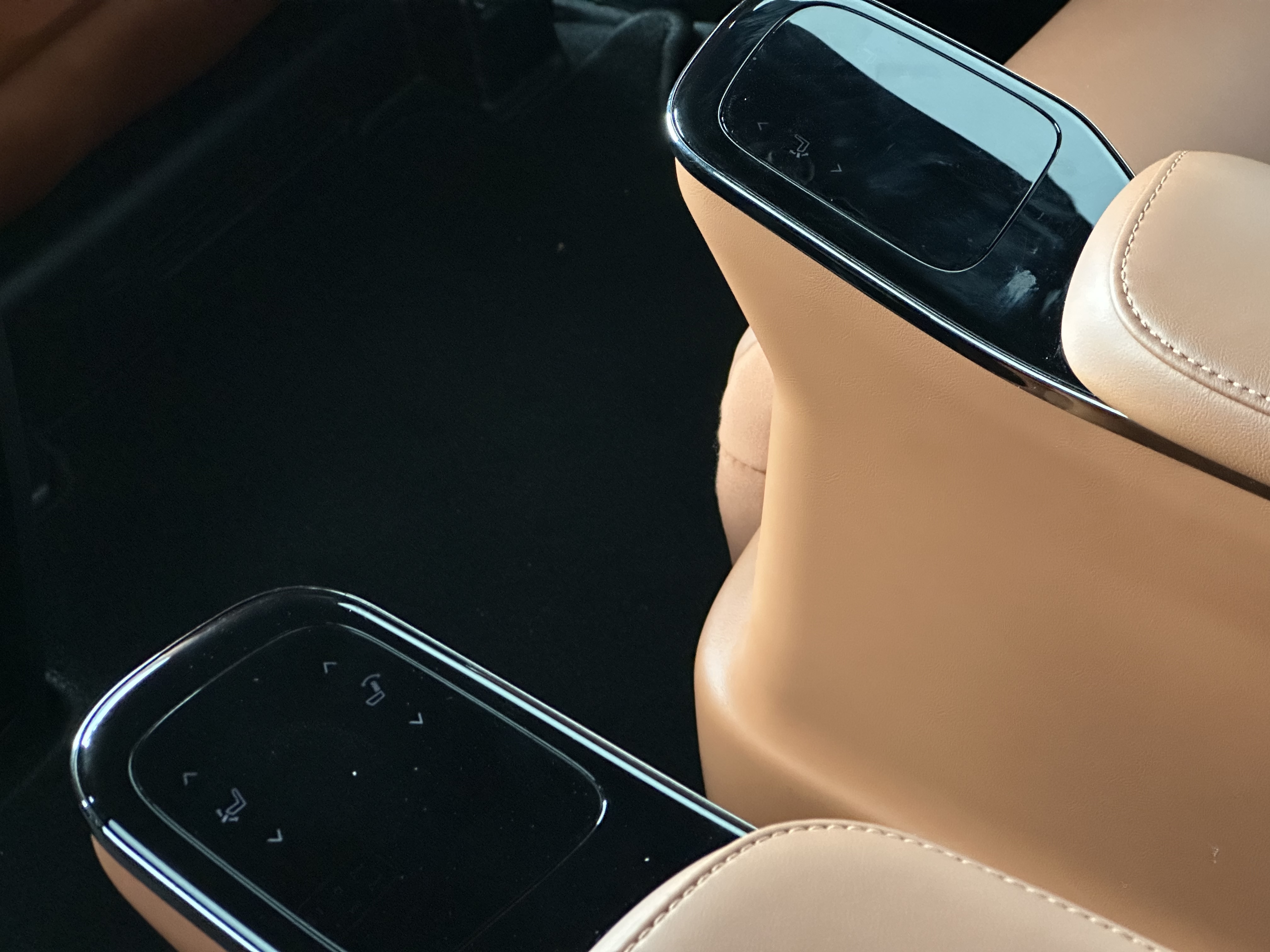 GAC Trumpchi E9 2025 imagem de carro #28