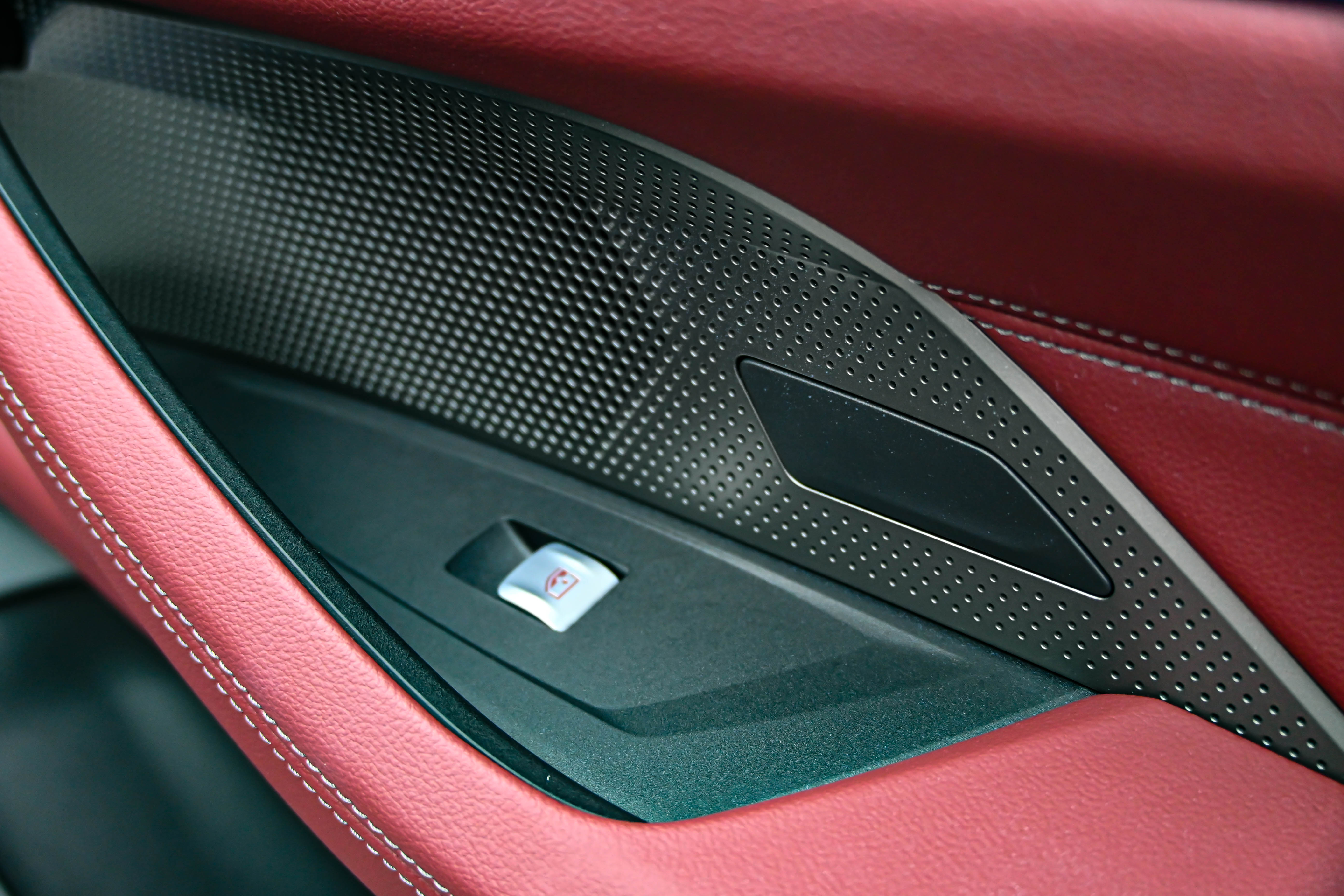 BMW i4 2025 car image #28