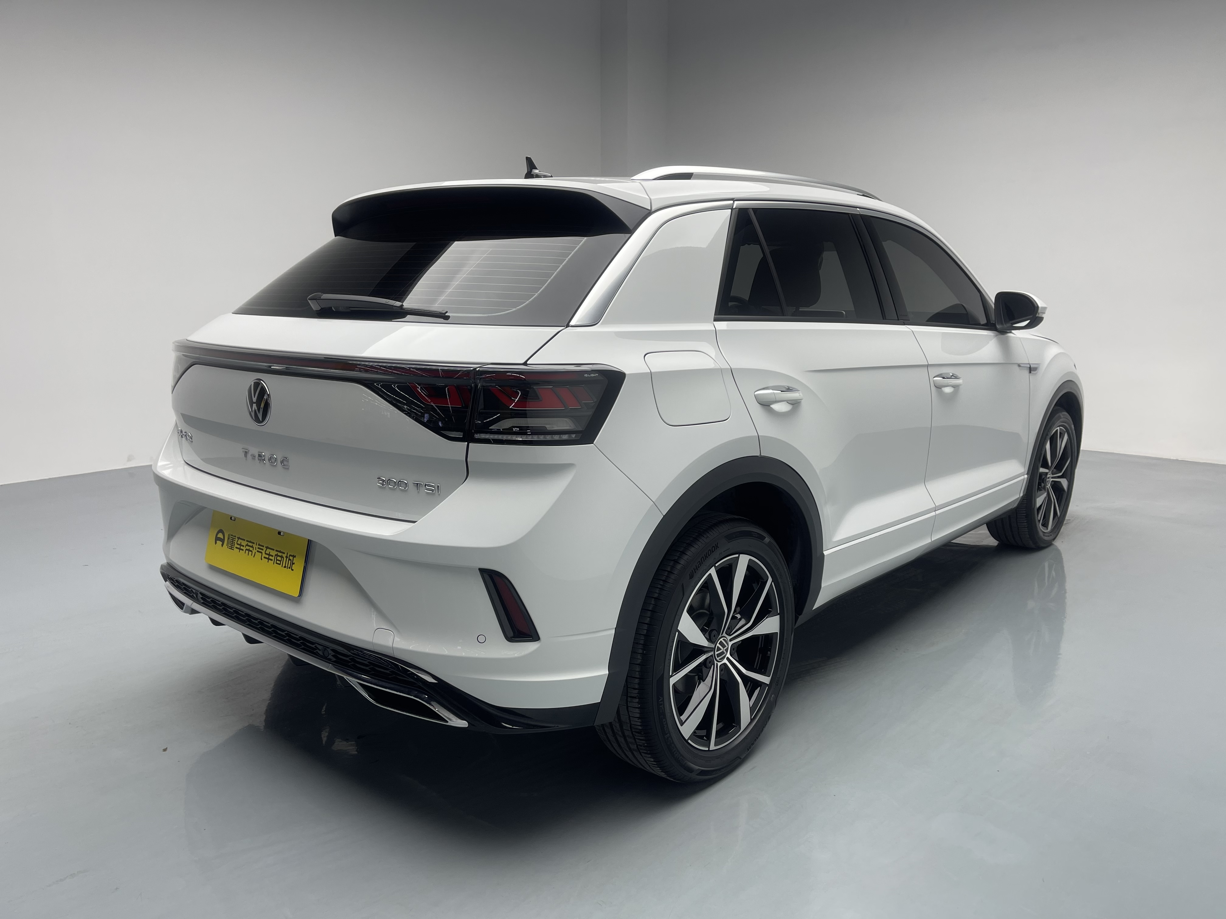 Volkswagen T-Roc 2025 car image #28